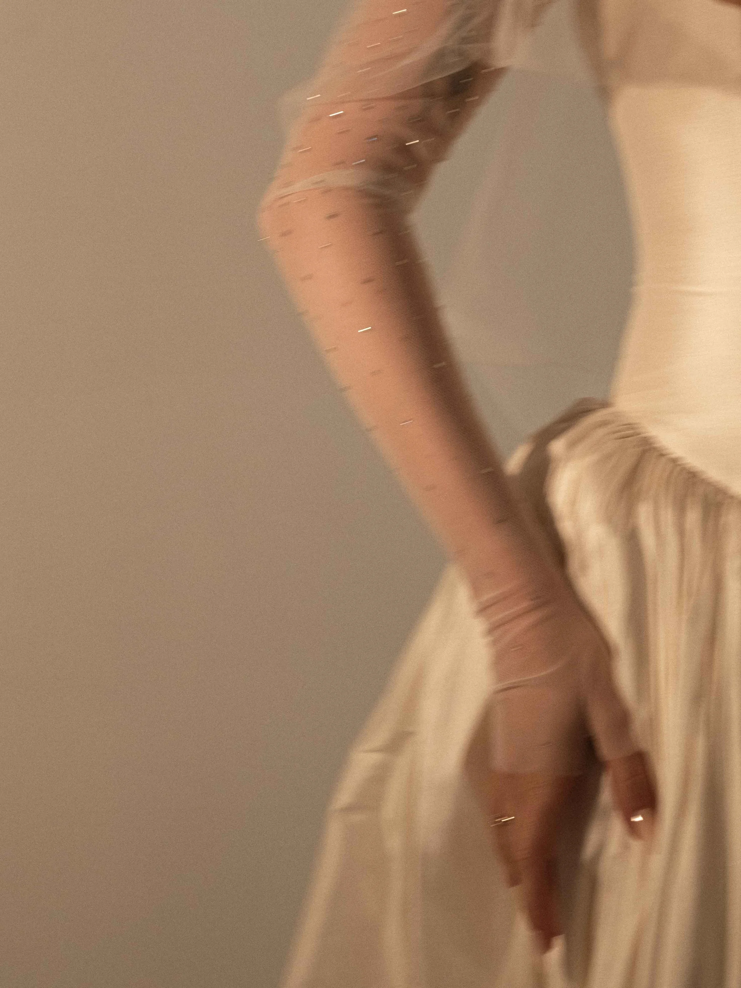 Rhea-HalfGlove-C'estJeanne-1.jpg