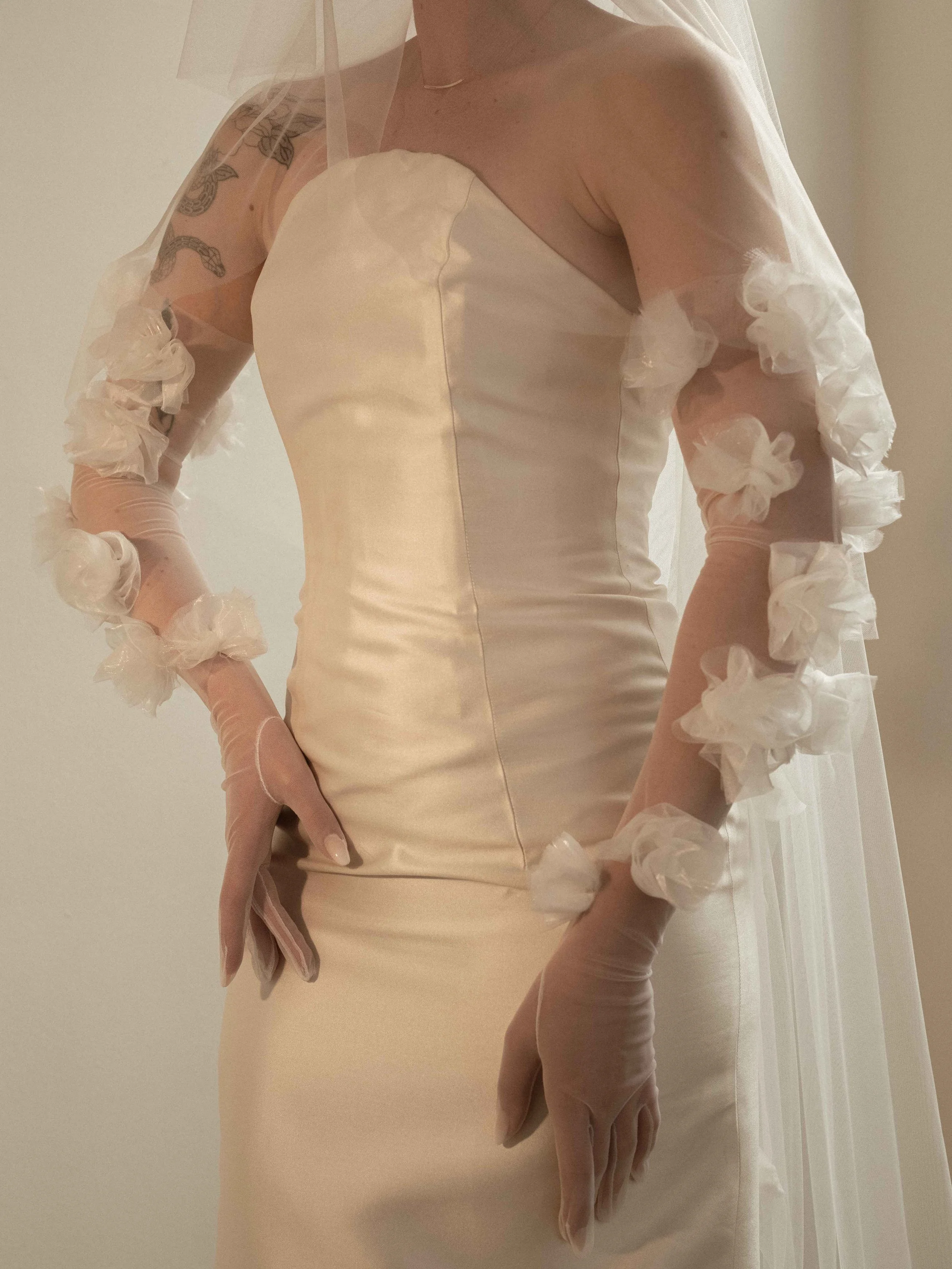 Camilia-Fullglove-C'estJeanne-3.jpg