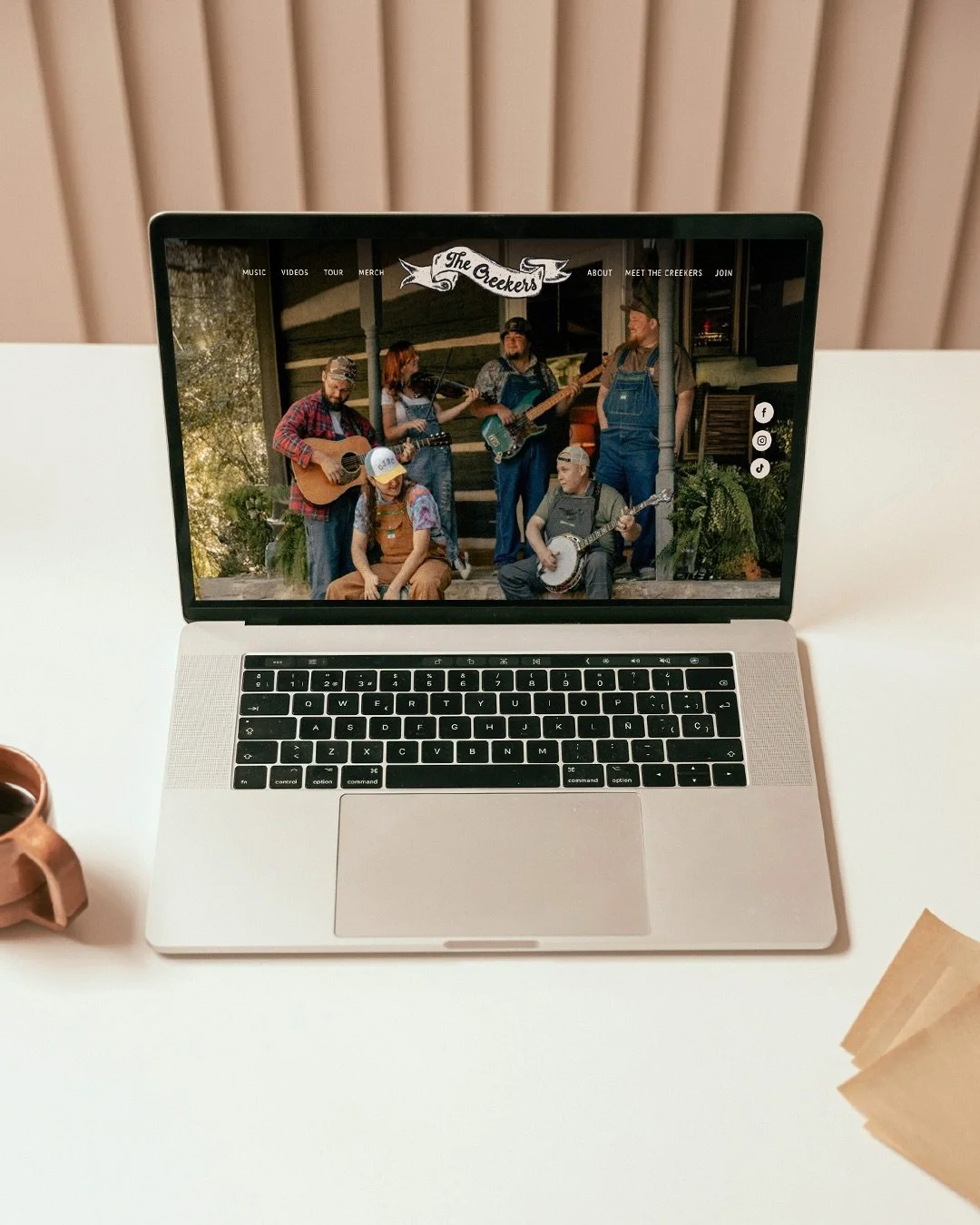 A new website for our new favorite bluegrass band @thecreekersband 🎻🪕

If you&rsquo;re an artist or band in need of a new website, we&rsquo;d love to work with you! Click the link in bio to learn more and get started. 🤠

#designstudio #countrymusi