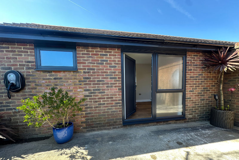 Entrance doors and windows in uPVC anthracite
