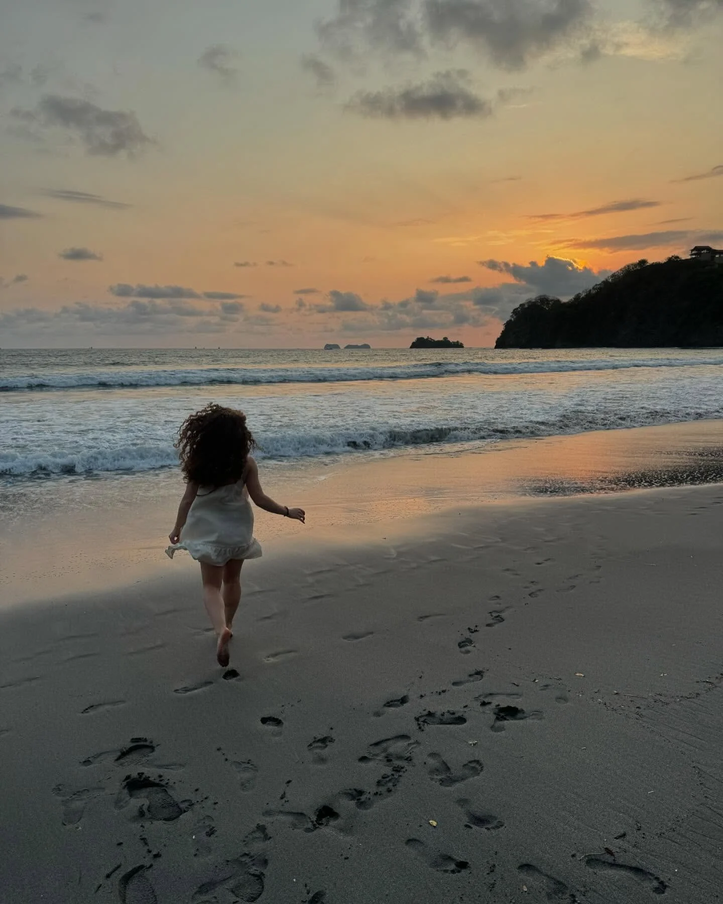 Is it true? 
Is it helpful? 
Is it kind? 
Is it relevant? 

How magnificent of a world we would live in if not only our words, but our thoughts flowed through these four gates before forming them. 

🤍