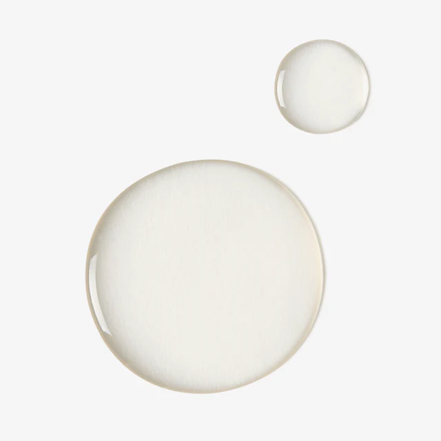 Face Reality 11% L-Mandelic Serum clear/cream colored swatches