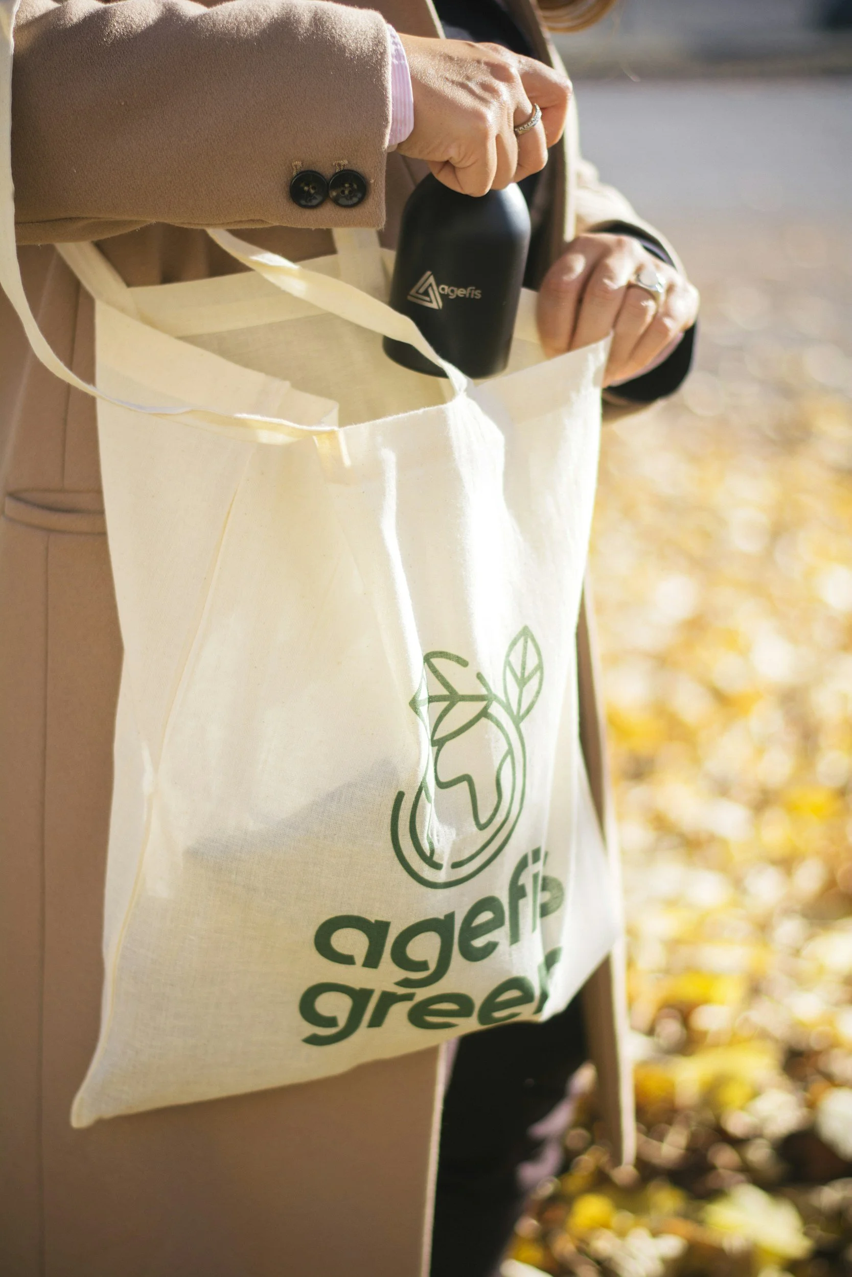 Start with the intended use of the reusable retail bag