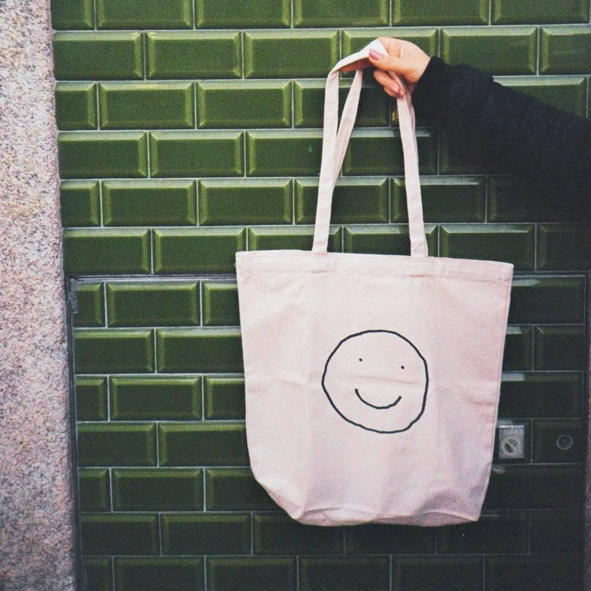 Cotton bag with a smiley face