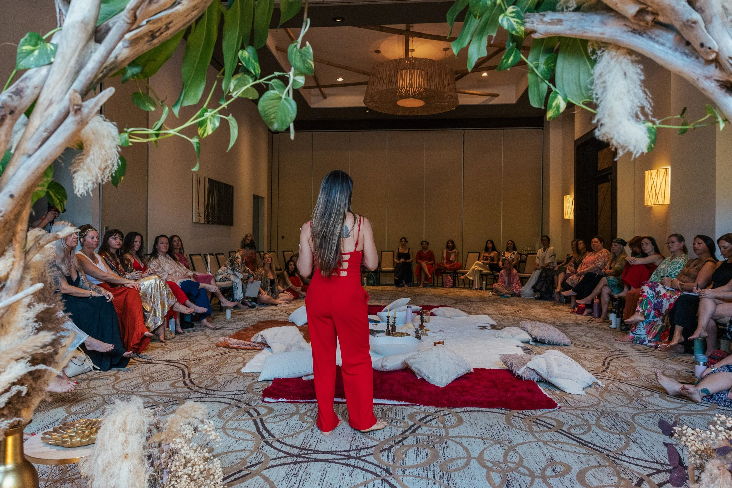 Amber Hagberg leading Here For More Live, a spiritual business and leadership retreat for women entrepreneurs in Costa Rica