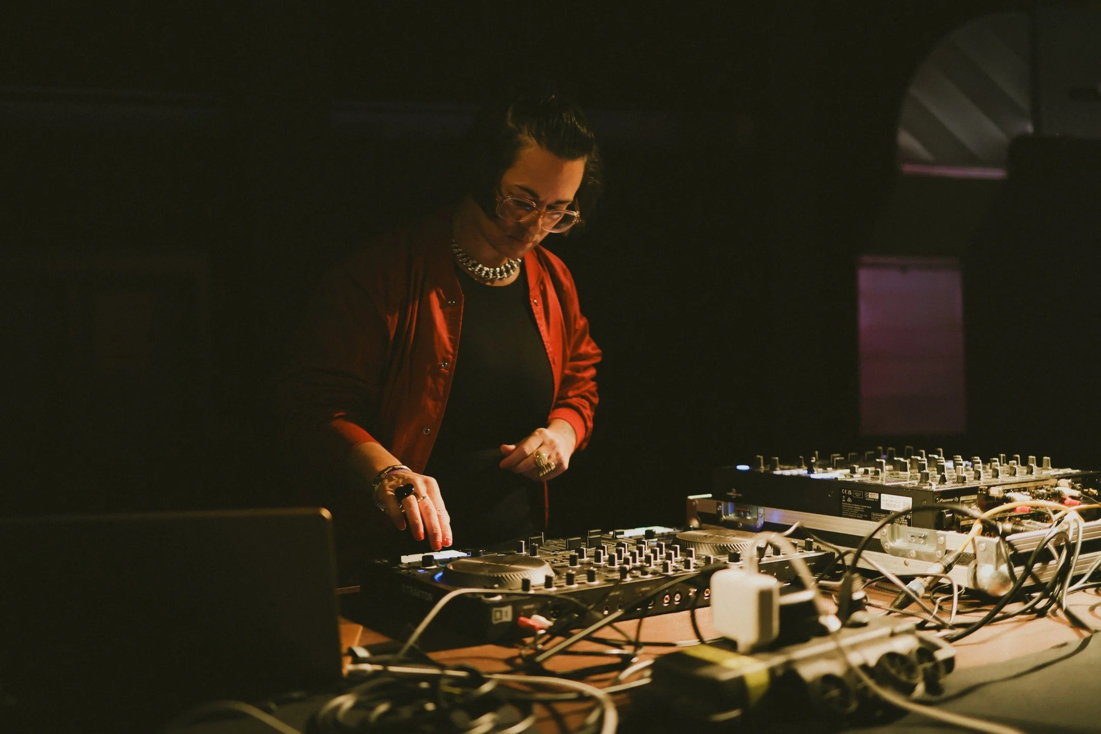 🔥🔥🔥 Murmures &agrave; l&rsquo;oreille du dancefloor. 
Samedi soir la premi&egrave;re grosse soir&eacute;e Murmures a fait sold out &agrave; &laquo; L&rsquo;Olympic &raquo;, mythique lieu des nuits nantaises &agrave; l&rsquo;ancienne, la belle &eac