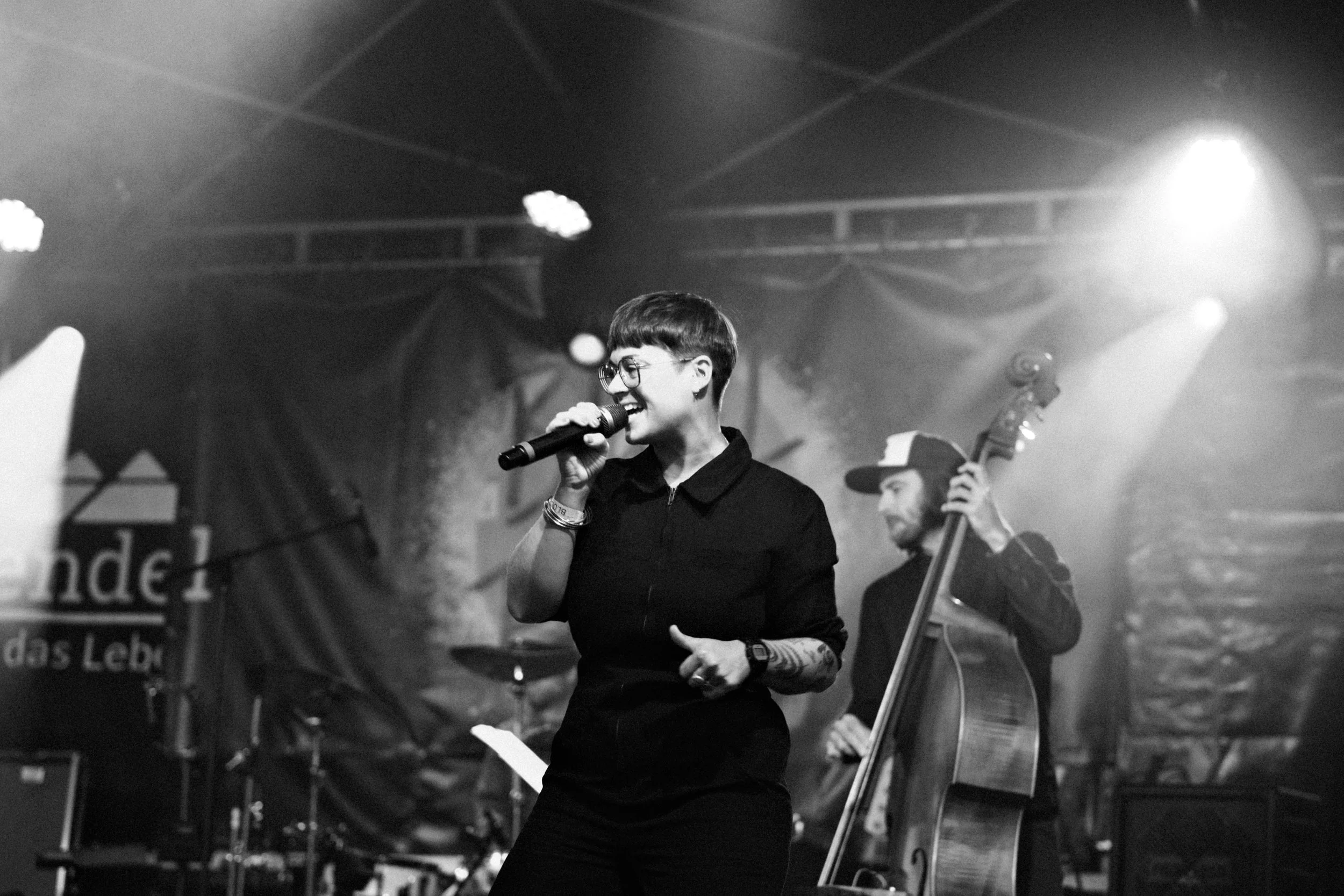 © Van Jensen
