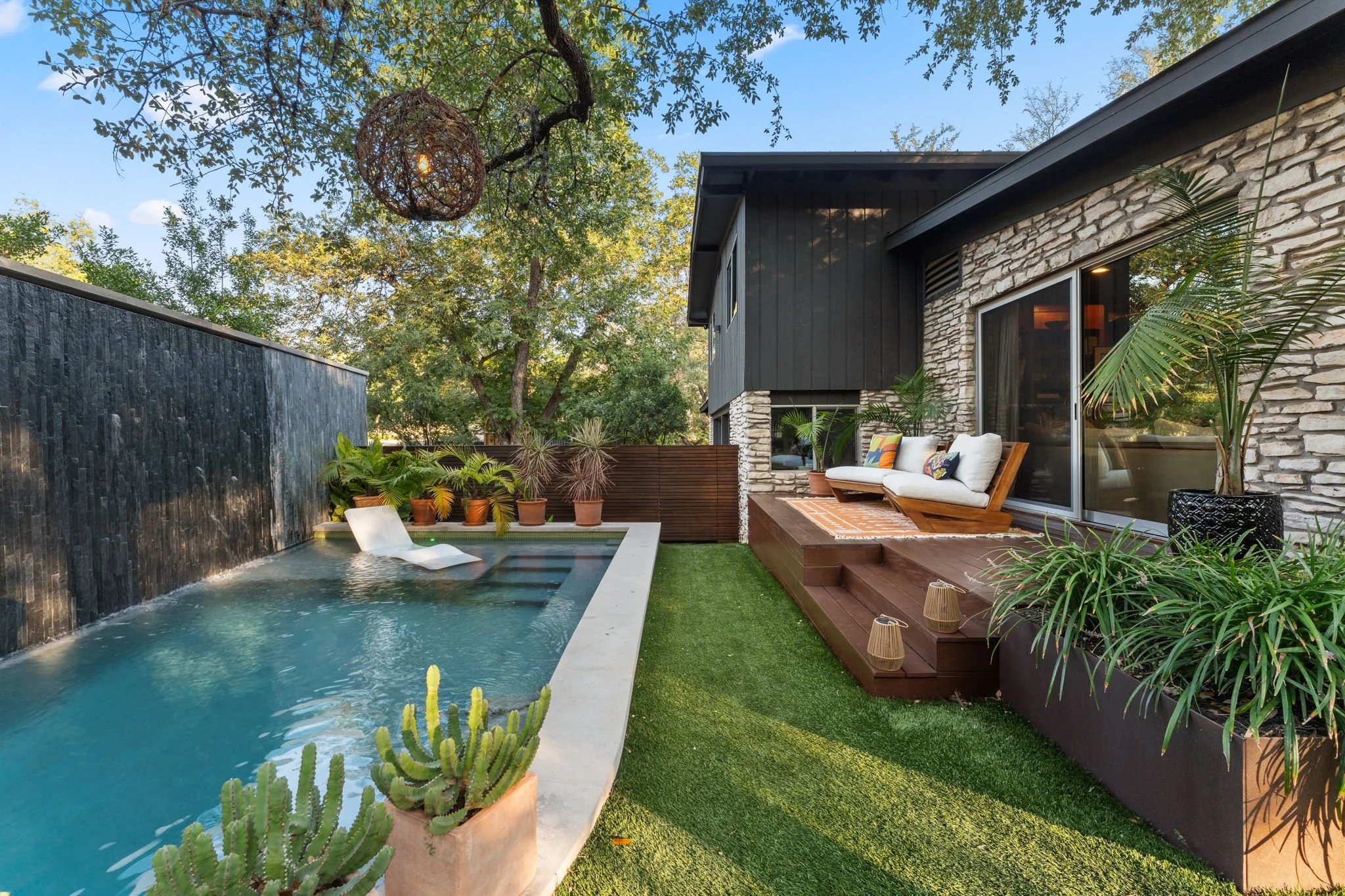 34-web-or-mls-2709 Pecos St-31.jpg