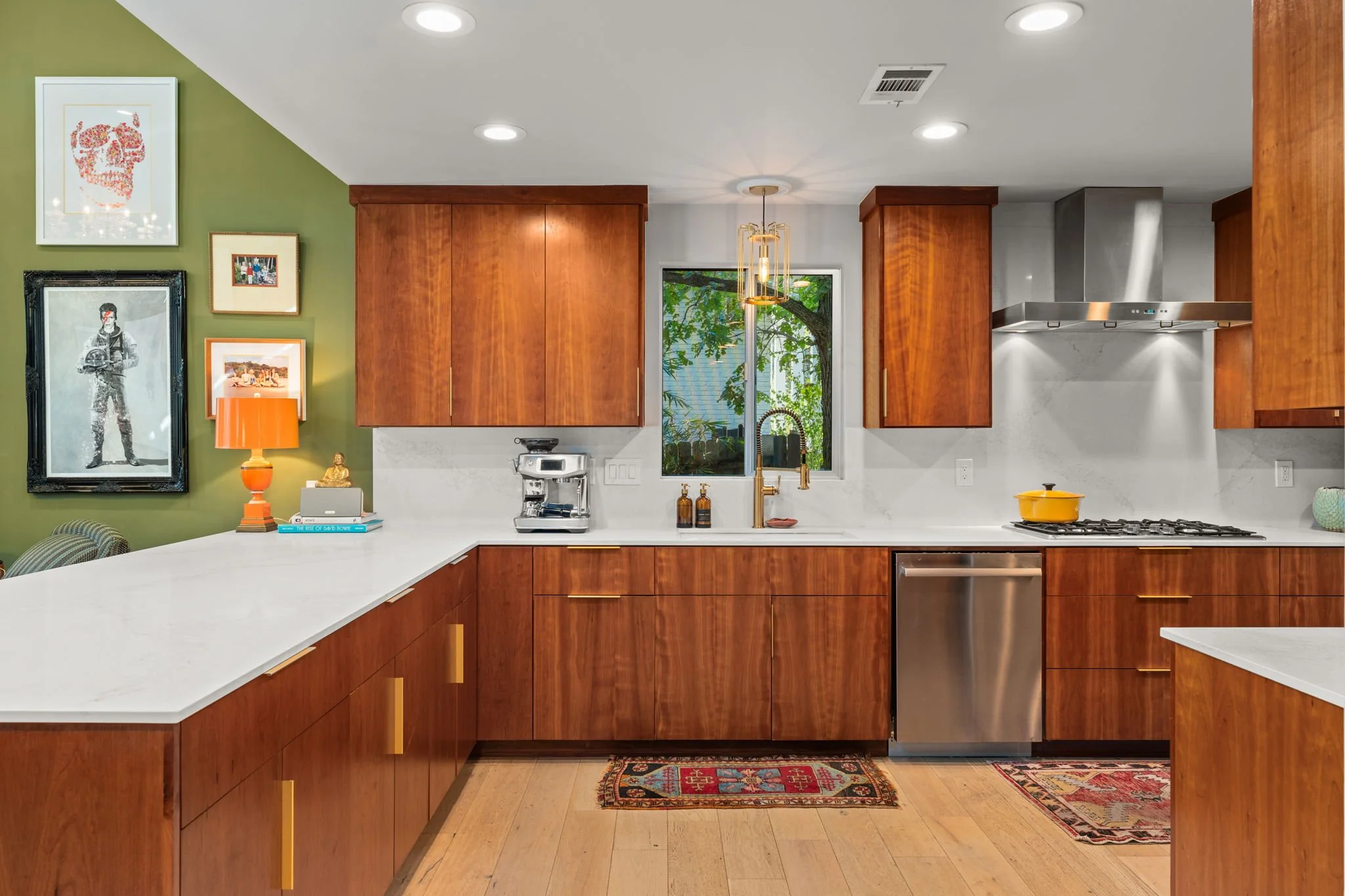 9-web-or-mls-2709 Pecos St-22.jpg