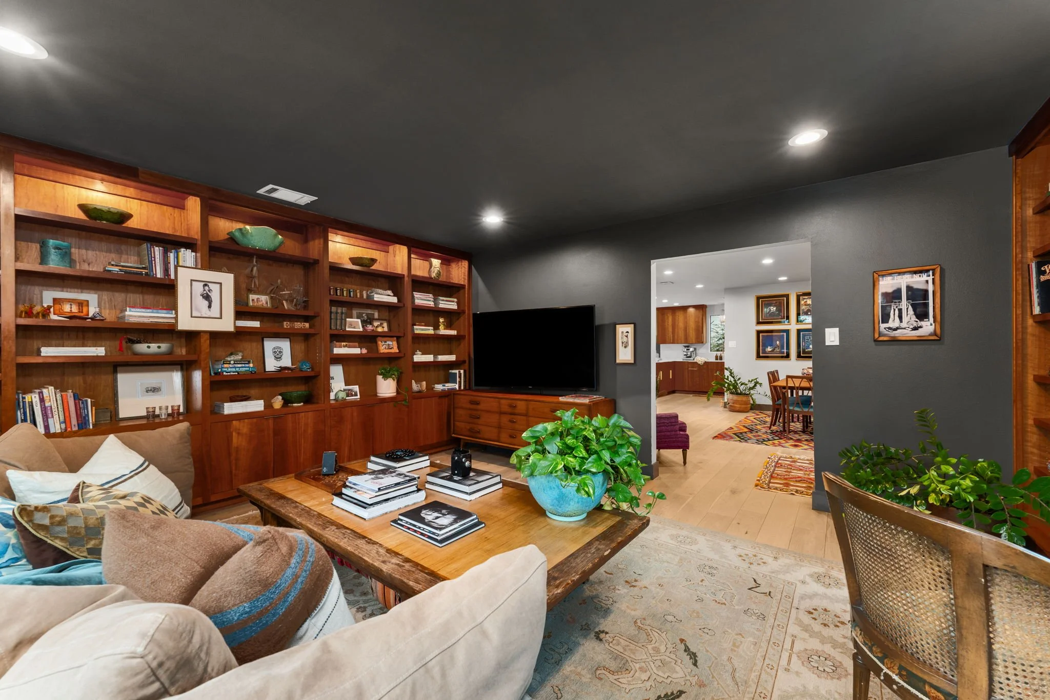 14-web-or-mls-2709 Pecos St-2.jpg