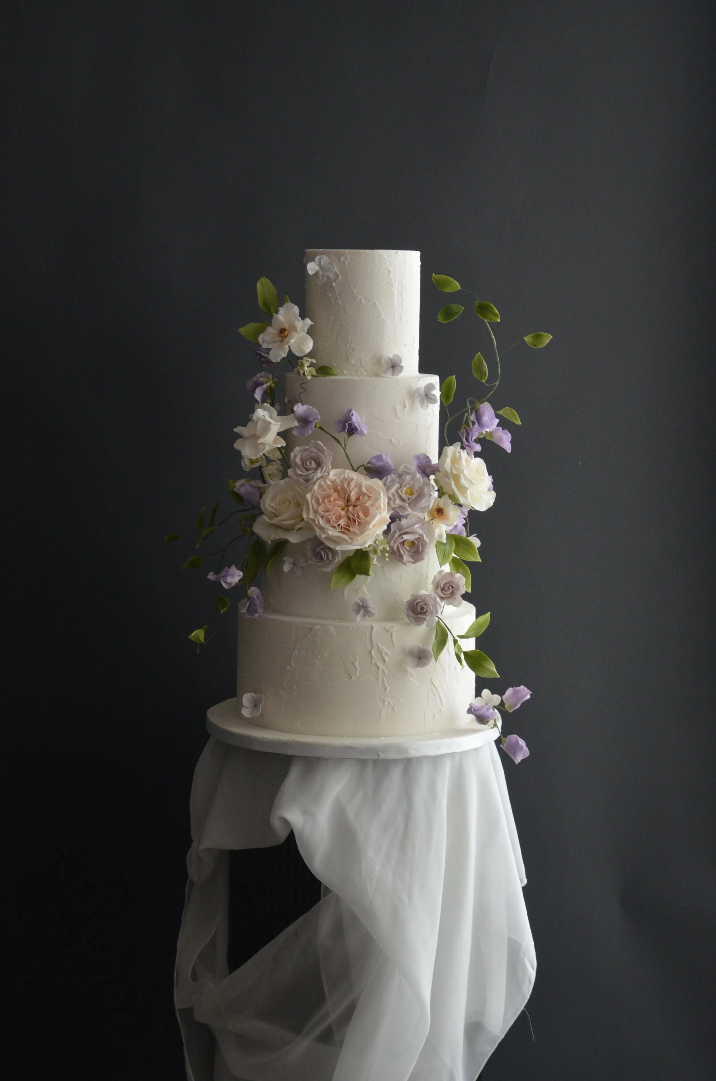 Custom_Wedding_Cake_byCenza_71826.JPG