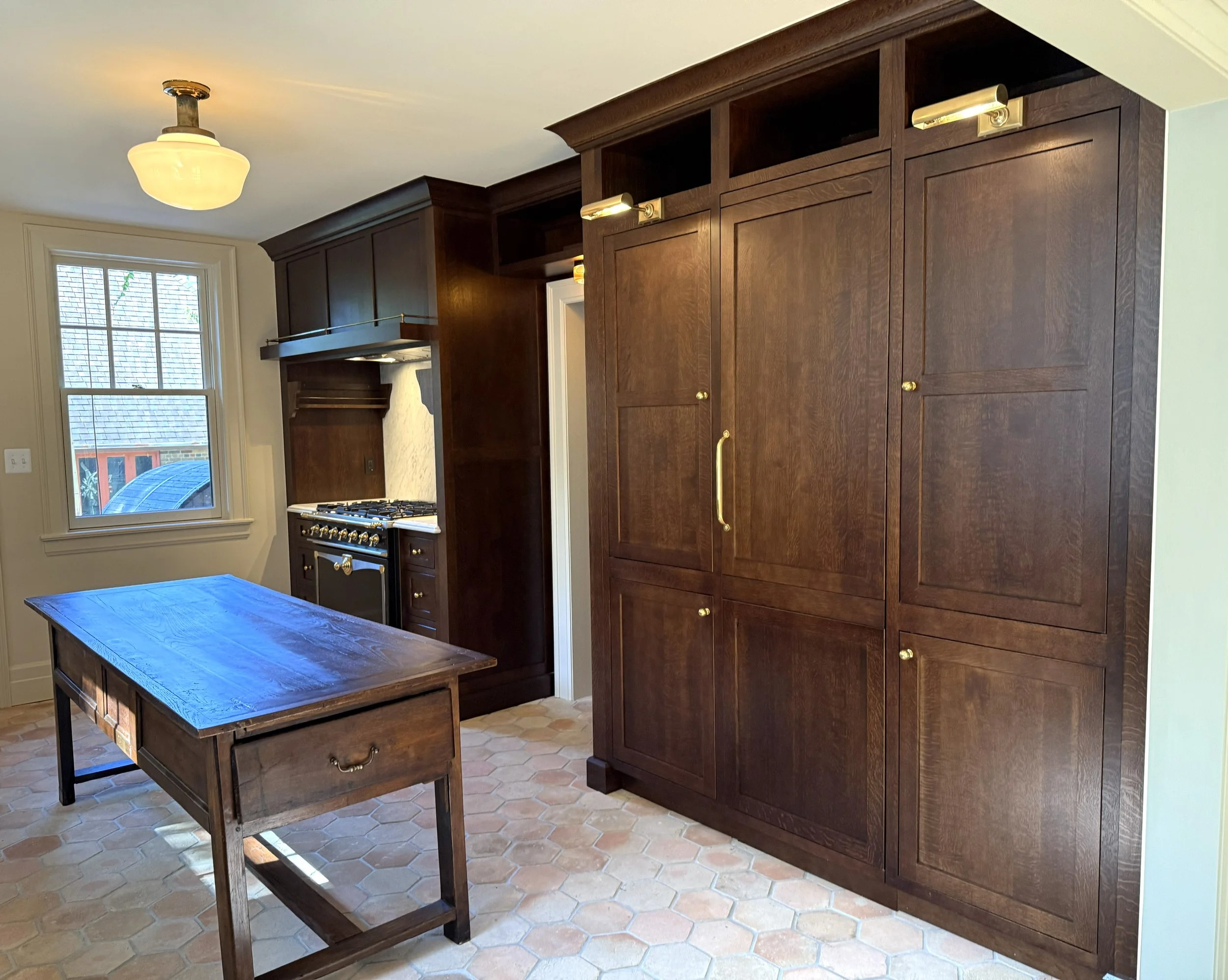 Traditional Kitchen Remodel by Pointe Cabinets and Design project photo