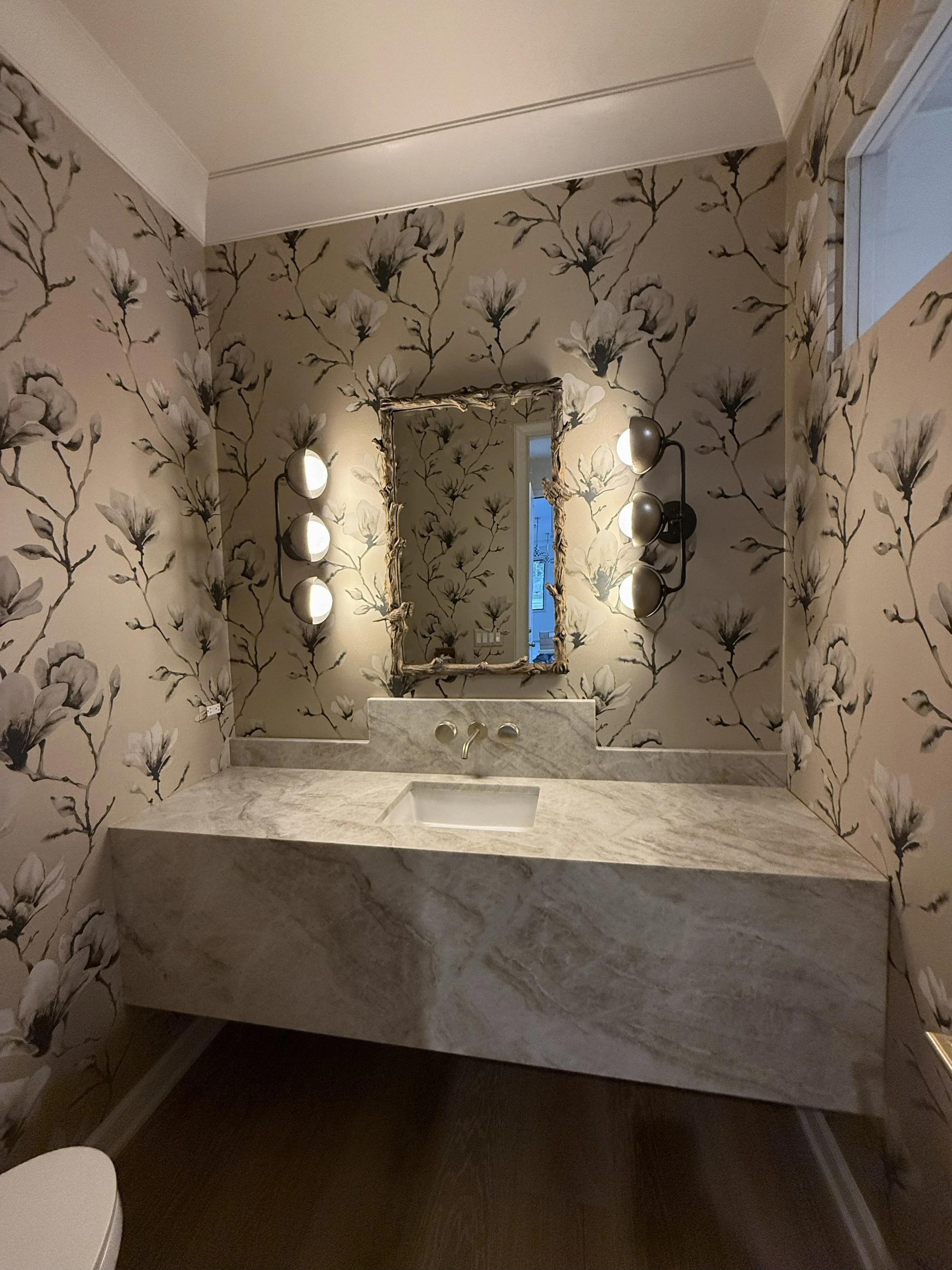 jursmack bathroom .jpg