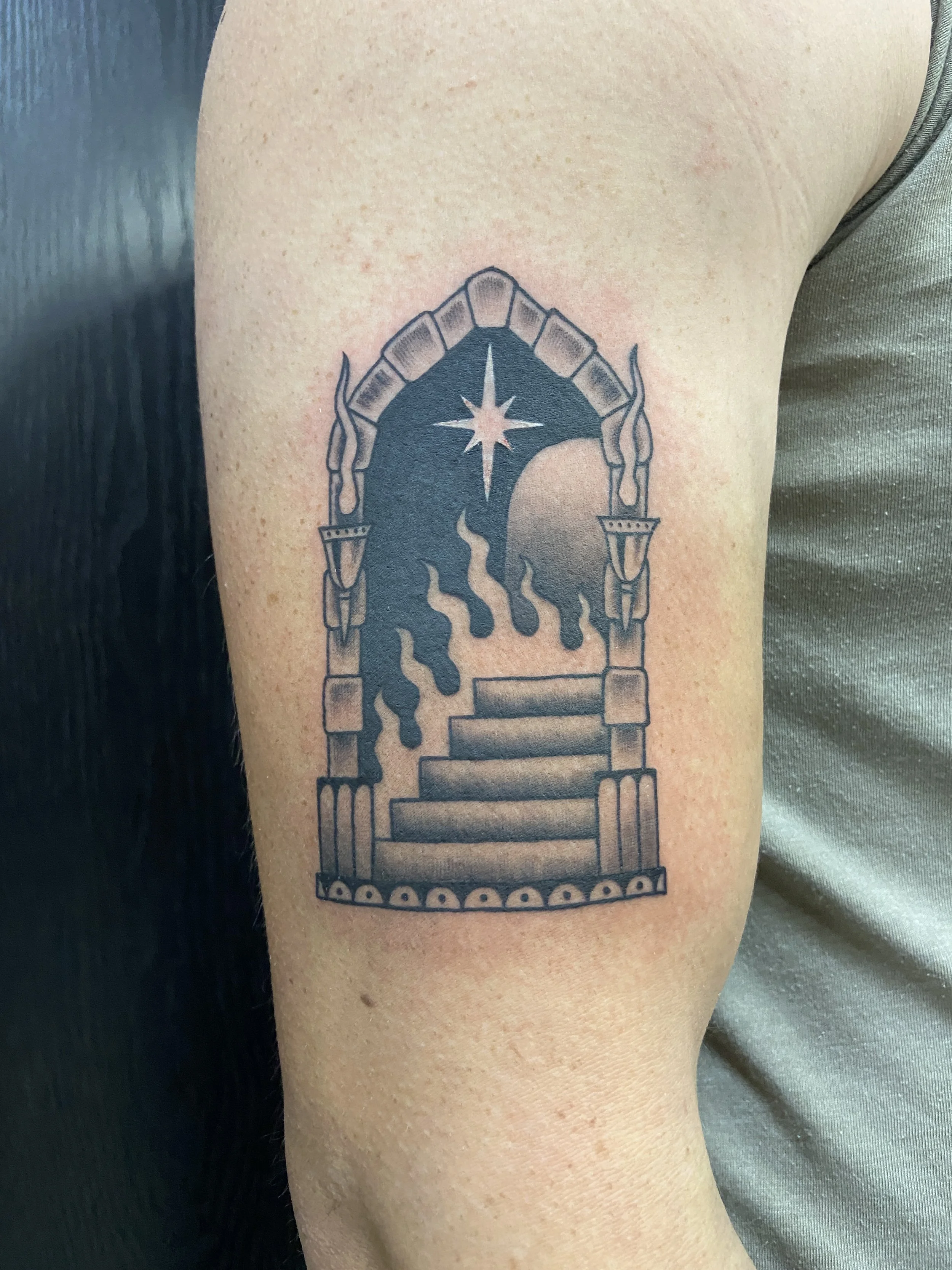mintcondishtattoo-infinitestaircase.JPG