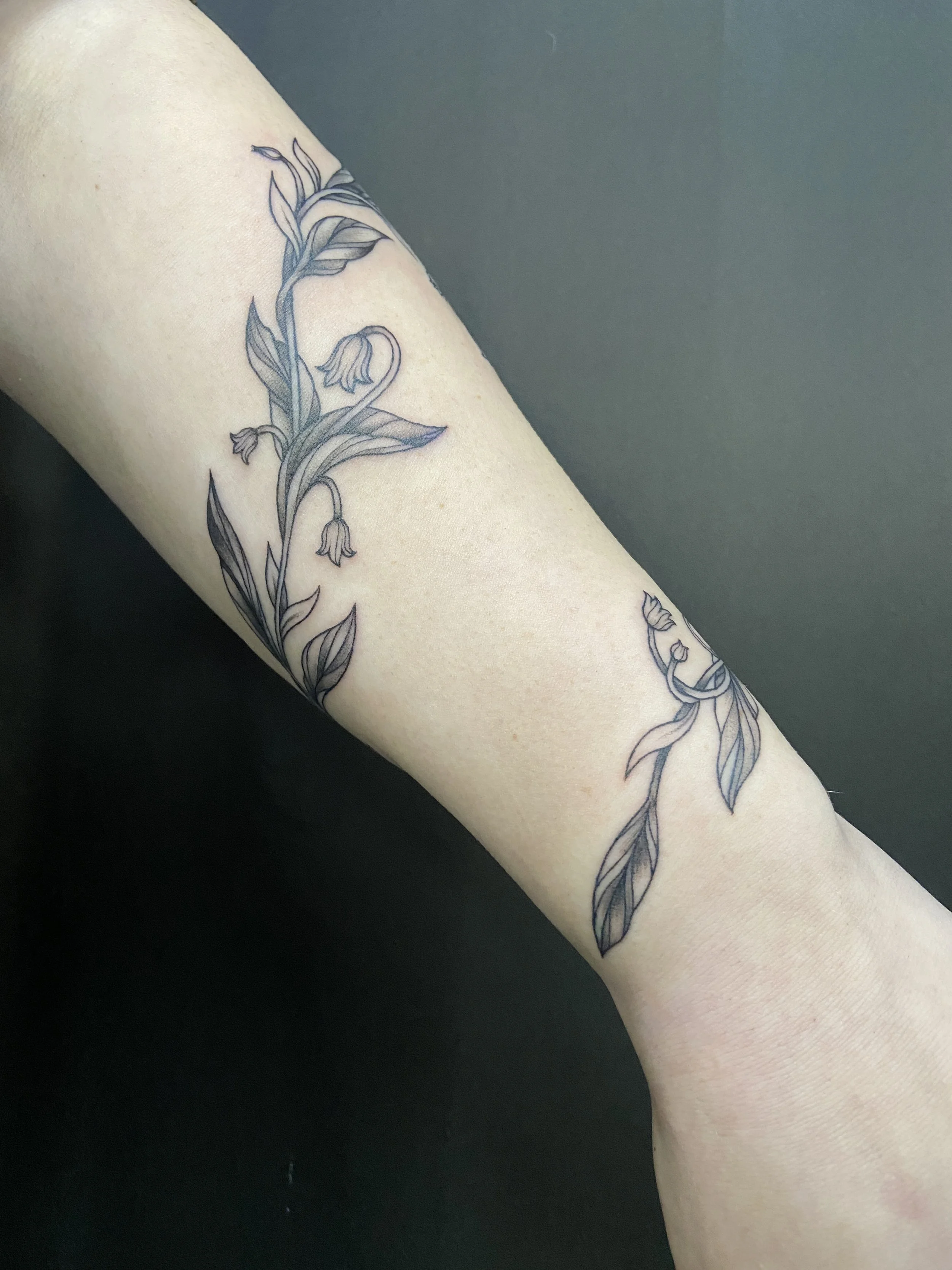 mintcondishtattoo-lilyofthevalleywrap.JPG