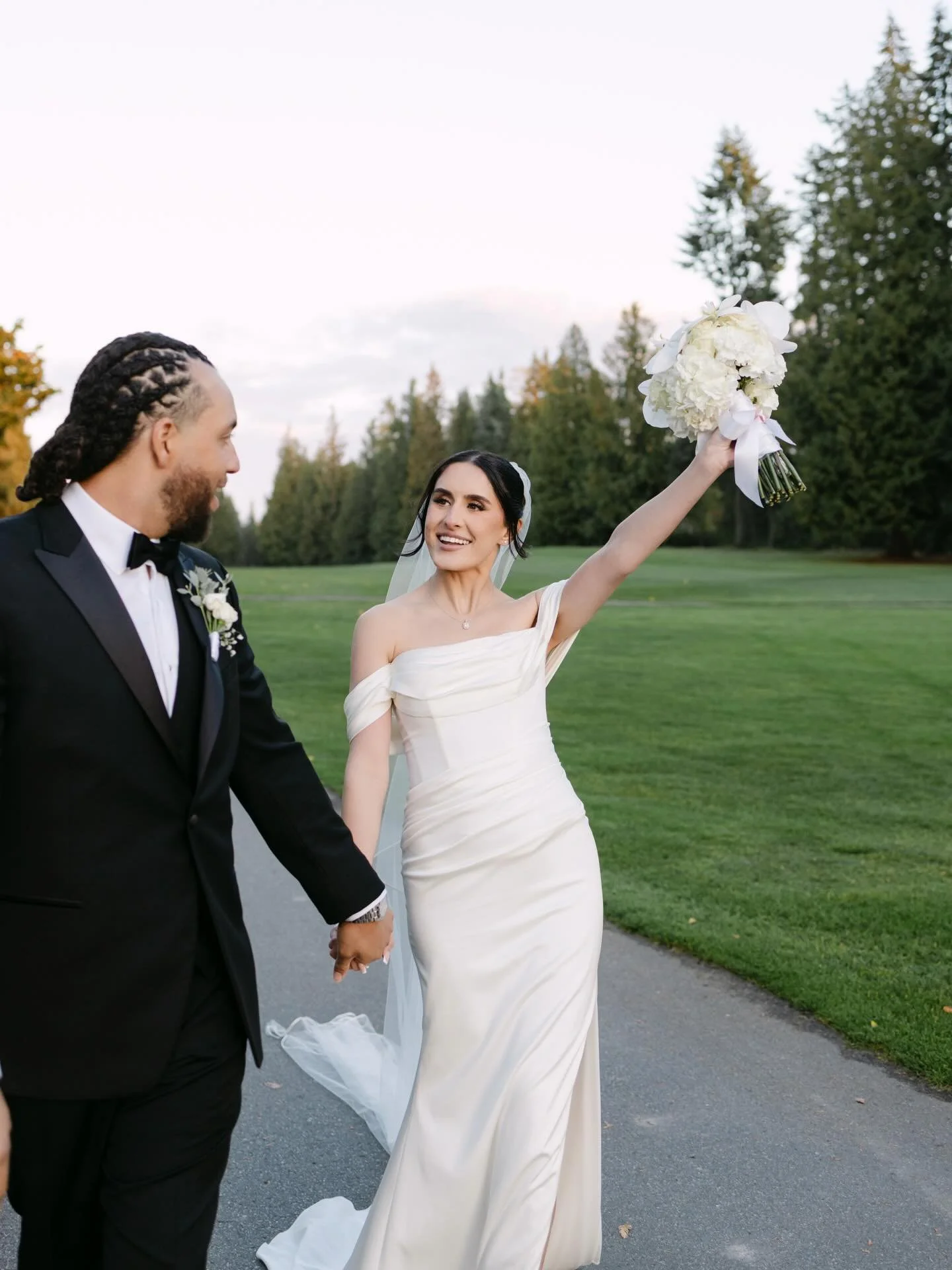 POV: just married 🥂

Venue: @universitygolf 
Photo: @shootwithelena 
Officiant: @ceremoniesbyjoel 
Florals: @tilaflowerboutique 
Glam: @milasmakeup 
DJ: @sanagoldd 

&bull;
&bull;
&bull;
&bull;
&bull;

#VancouverWeddings #Engagement #EventPlanner #W