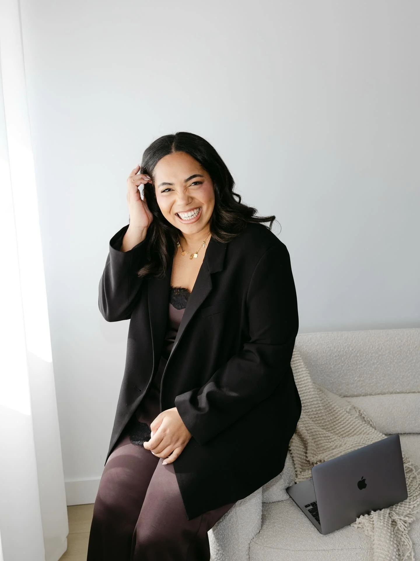 A little reintroduction before we dive deep into a big 2026 season 🤍

I&rsquo;m Giuliana! Wedding planner, calm in the chaos energy, and the one behind Frayla Events Co.

What started out as a small idea has grown into something so much bigger (and 