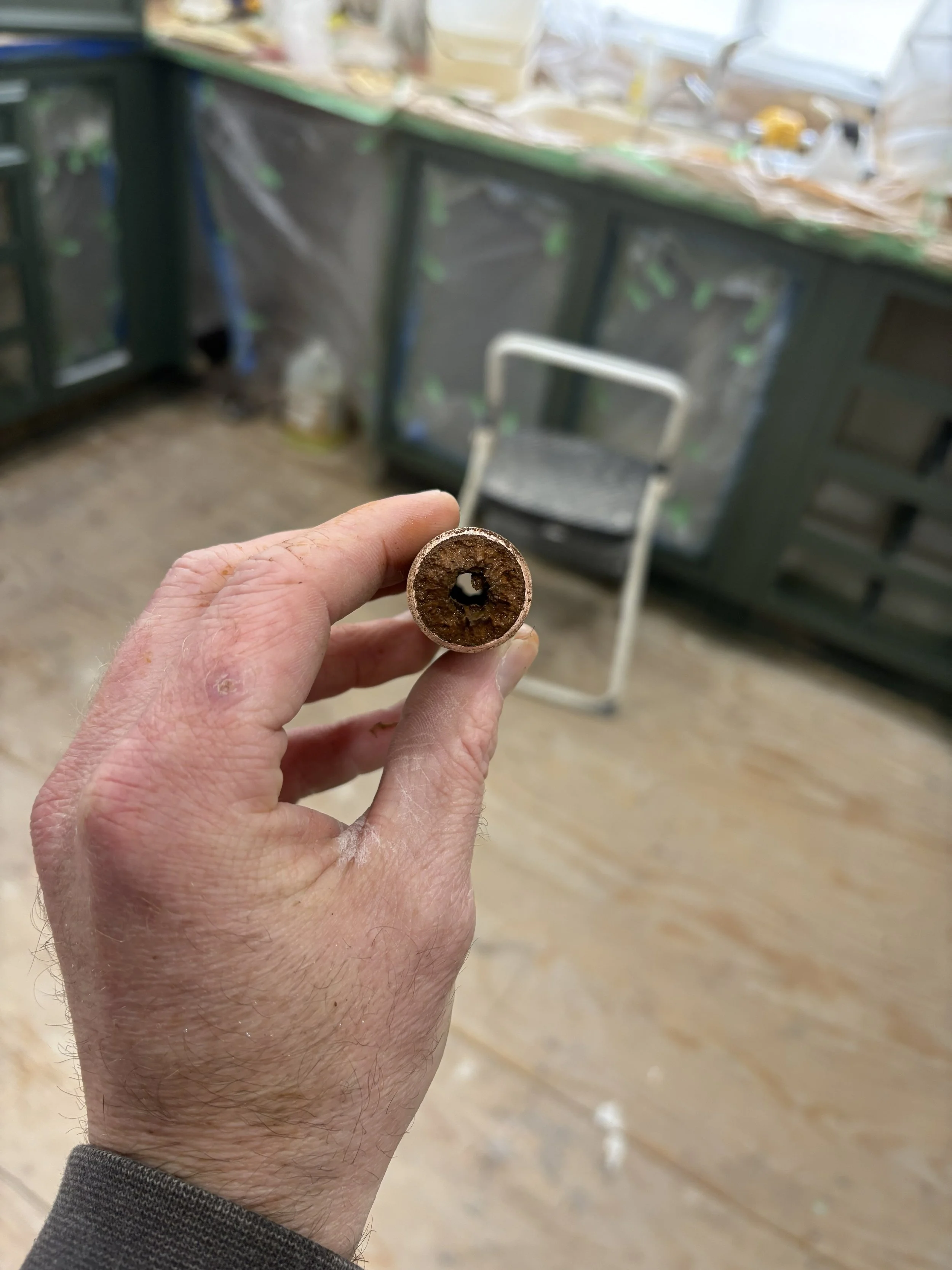 Do I Have Iron Build Up in my Water?   Here are the Signs