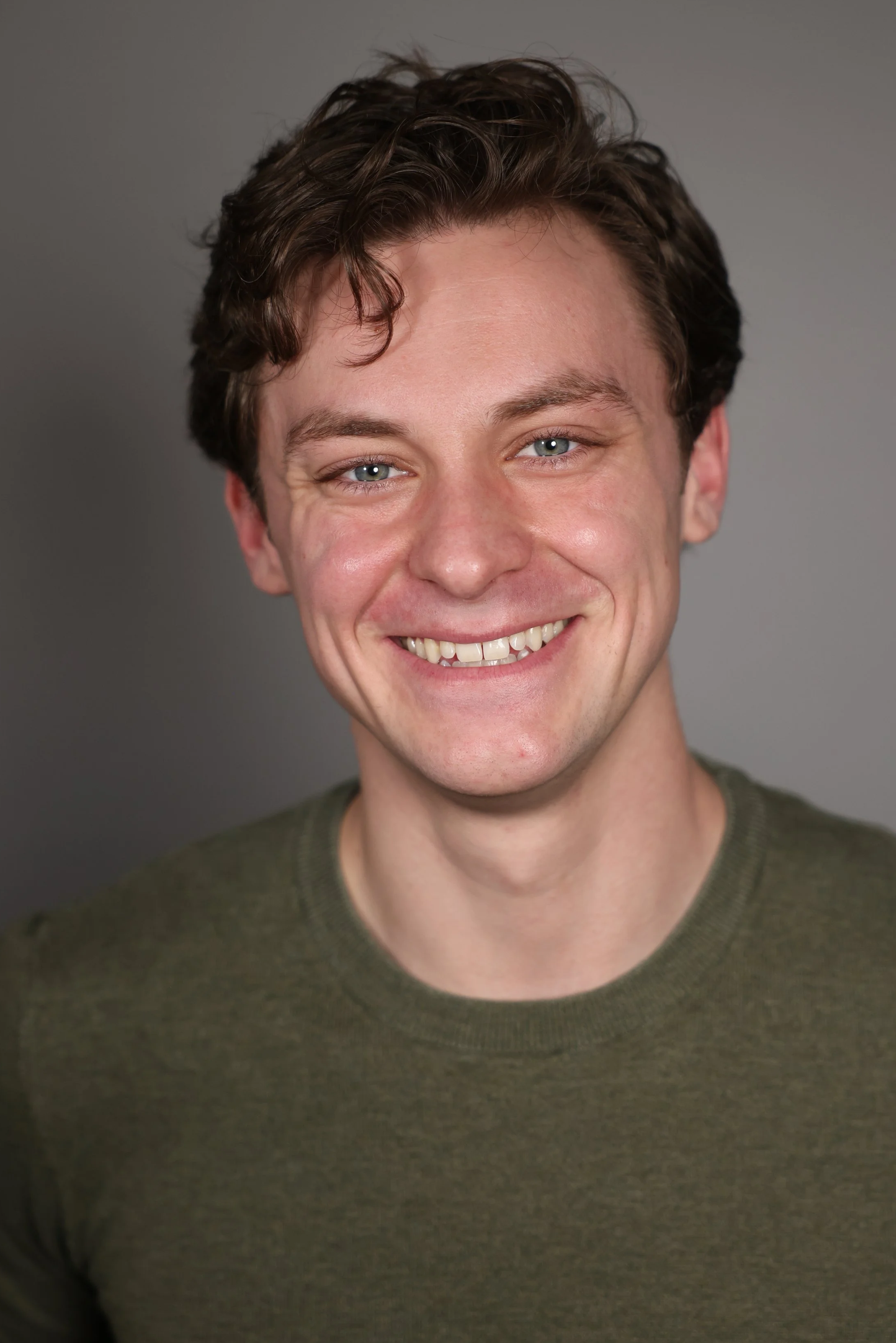 Headshot3.png
