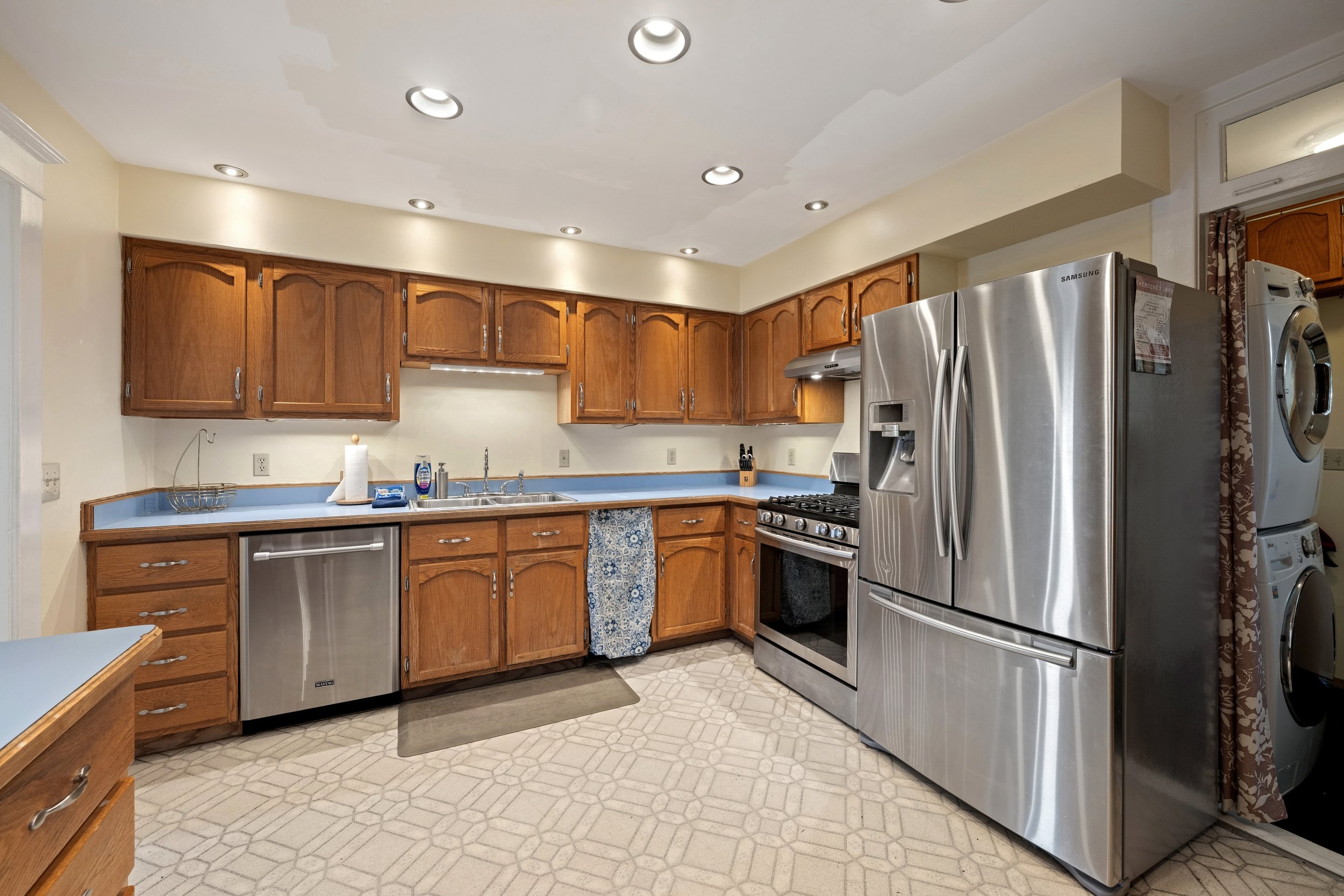 1043 W Porphyry -35.jpg