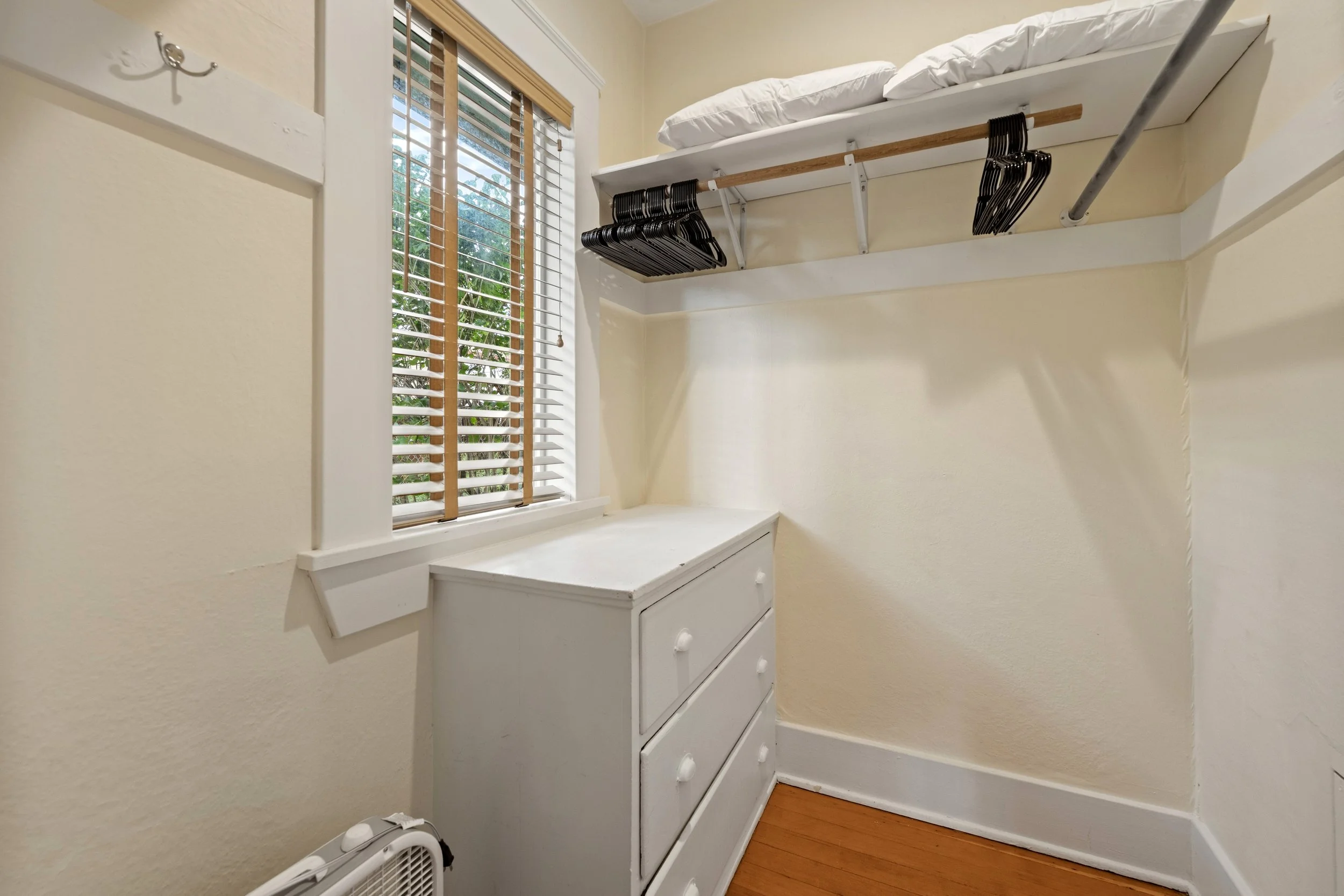 1043 W Porphyry -53.jpg