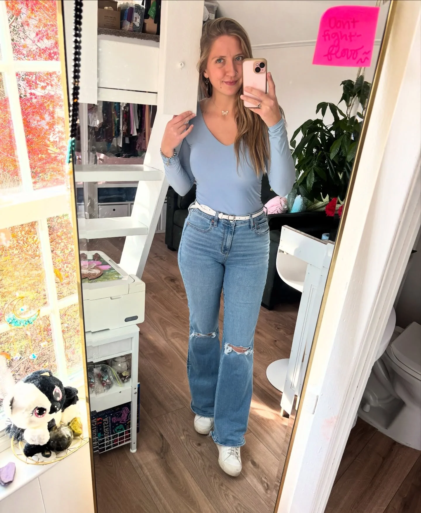 In my &ldquo;flow like water&rdquo; era &mdash; what about you? 🧜🏻&zwj;♀️✨🐚🌊🐠

Healers are always healing. It&rsquo;s the path we chose, the one that asks us to look inward and the one that brings us so much joy&hellip; even with our depth, sens