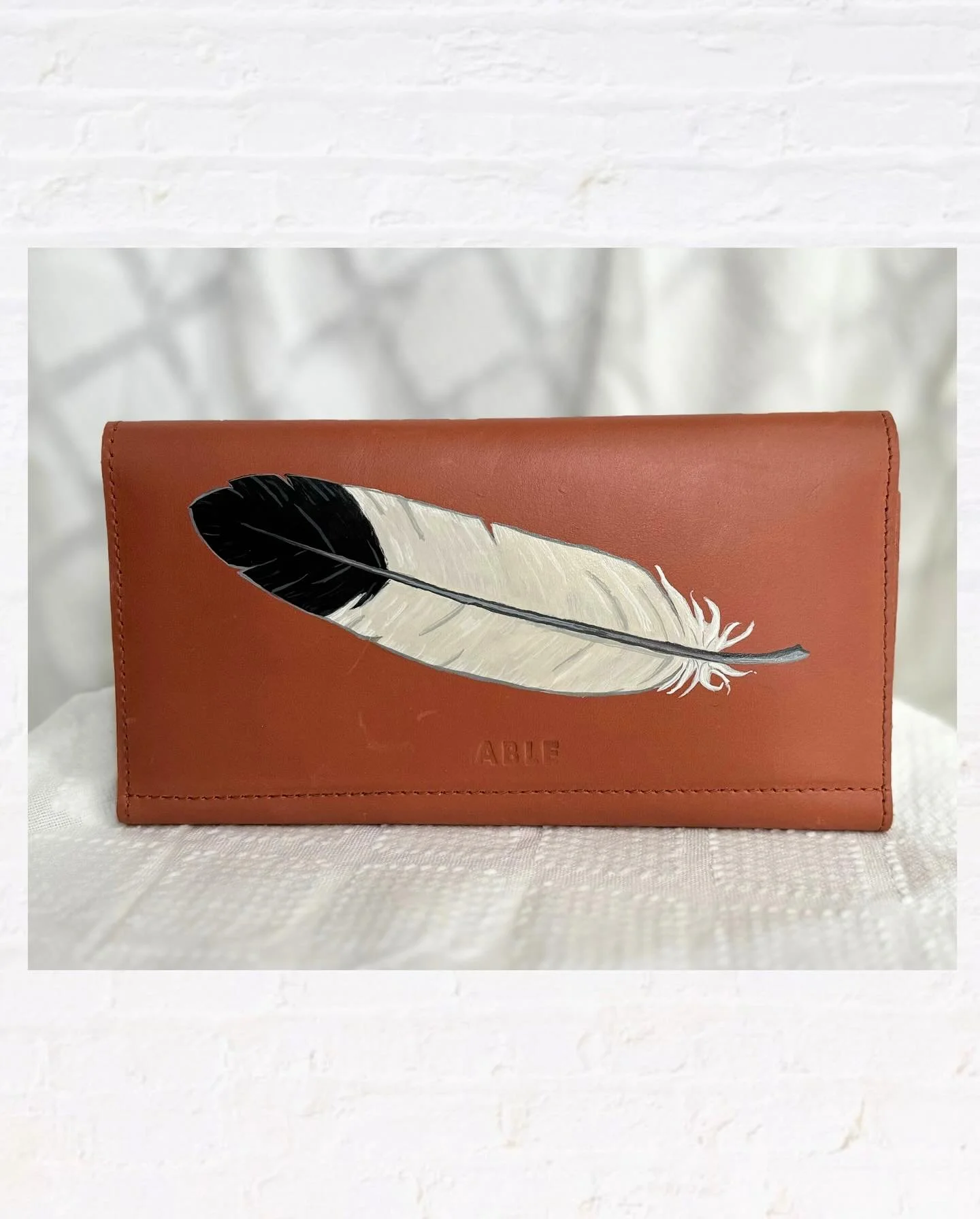 What is your Spirit Animal?

#spiritanimal #paintedleatherbag #paintedleather #slowfashion #eaglefeather @able