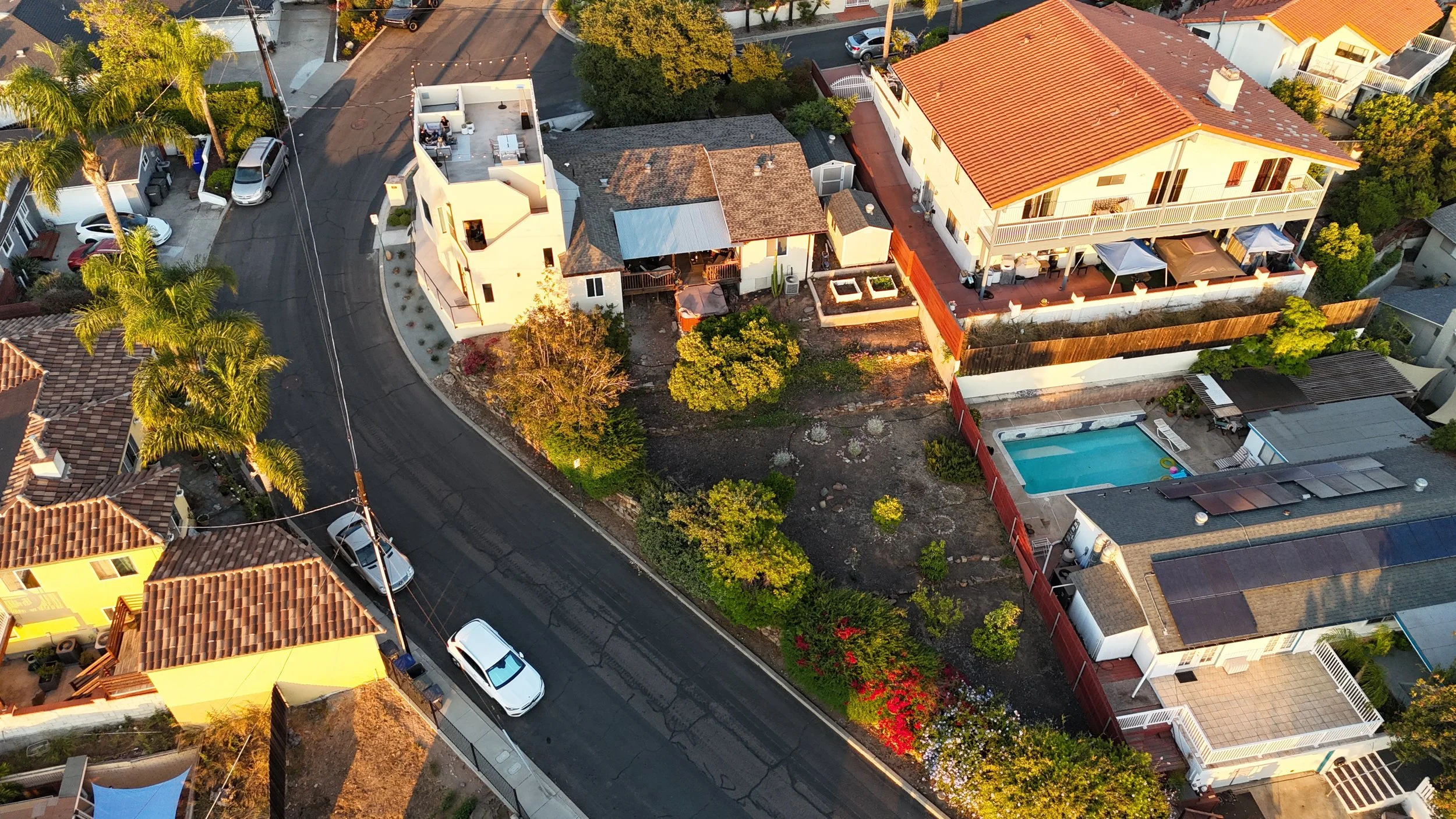 dji_fly_20250627_195238_0305_1751082016358_photo.JPG