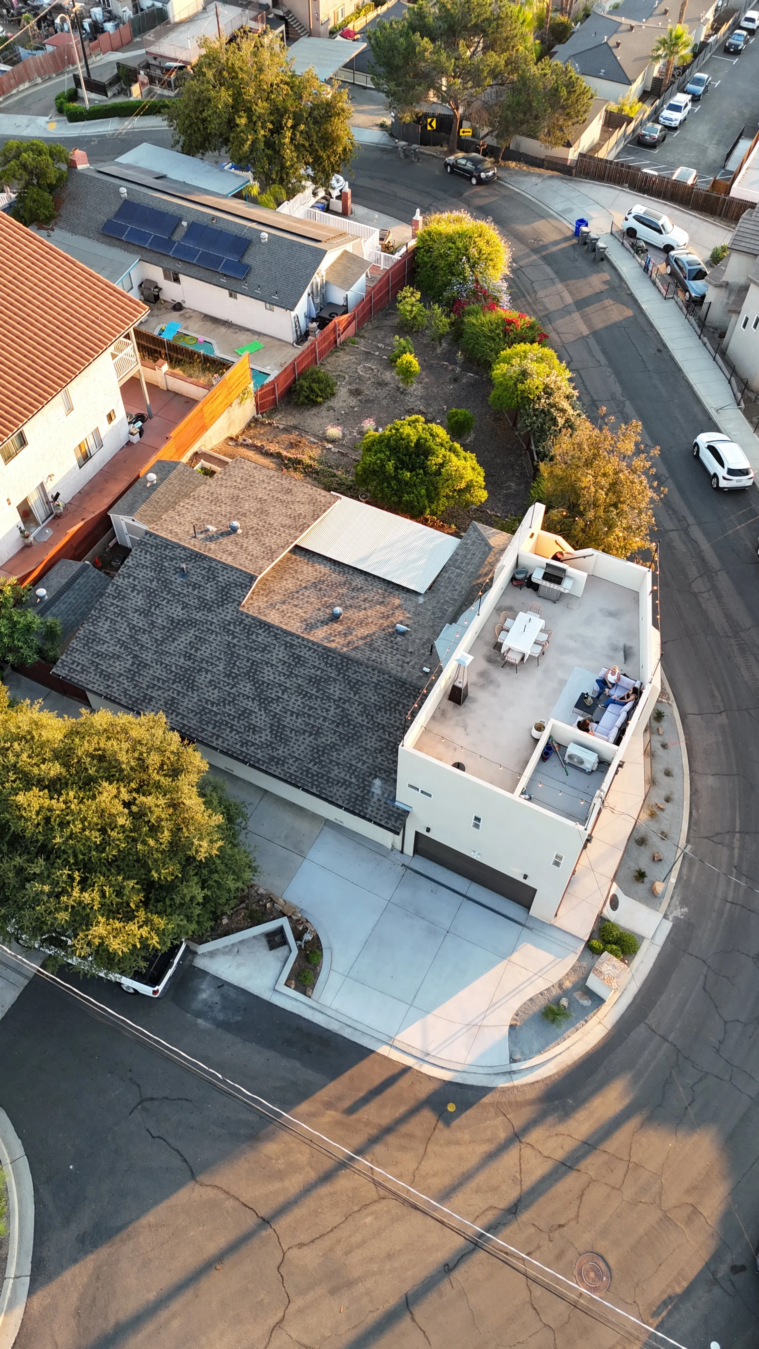 dji_fly_20250627_194802_0282_1751082023371_photo.JPG