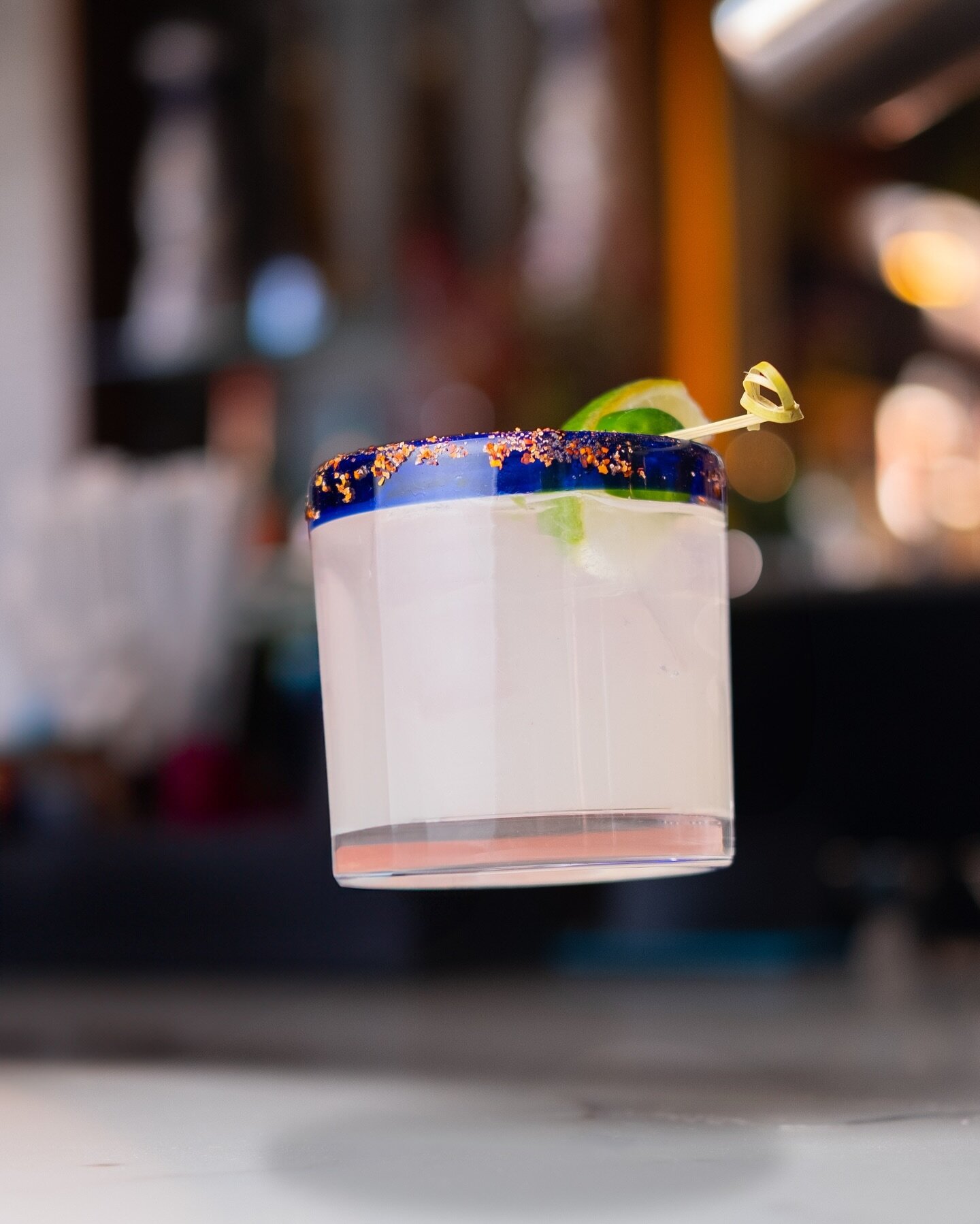 Get hands-on with our cocktails as happy hour starts now at The Grand! Come join us for unbeatable deals on drinks and bites🍹🕔 

🍽️ Tap the link in our bio for reservation &amp; more!

📍The Grand
37-01 30th Avenue
📞 (718) 806-1504