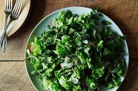 https://food52.com/blog/11110-how-to-make-a-better-leafy-salad-without-a-recipe