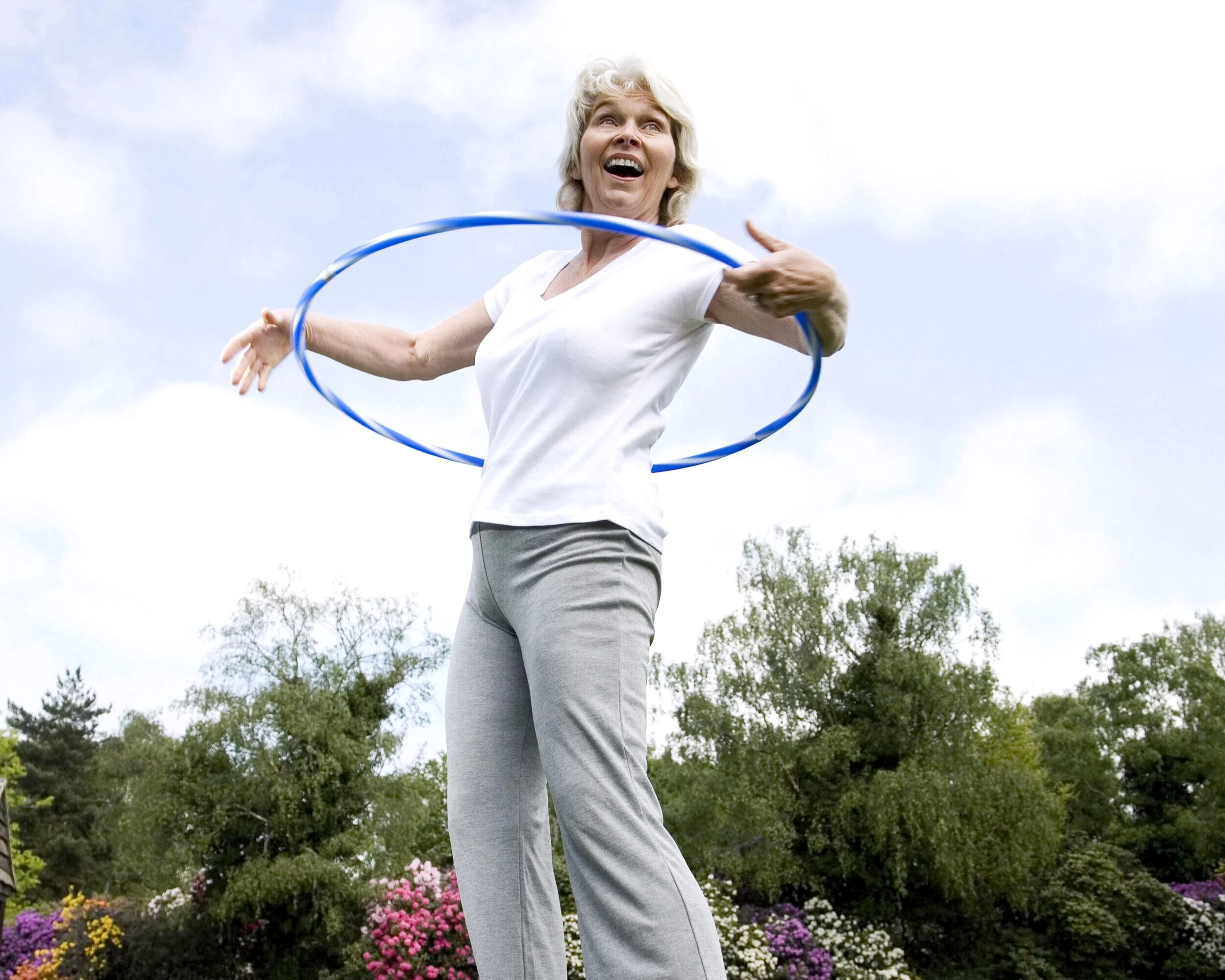 Woman+with+hula+hoop.jpg
