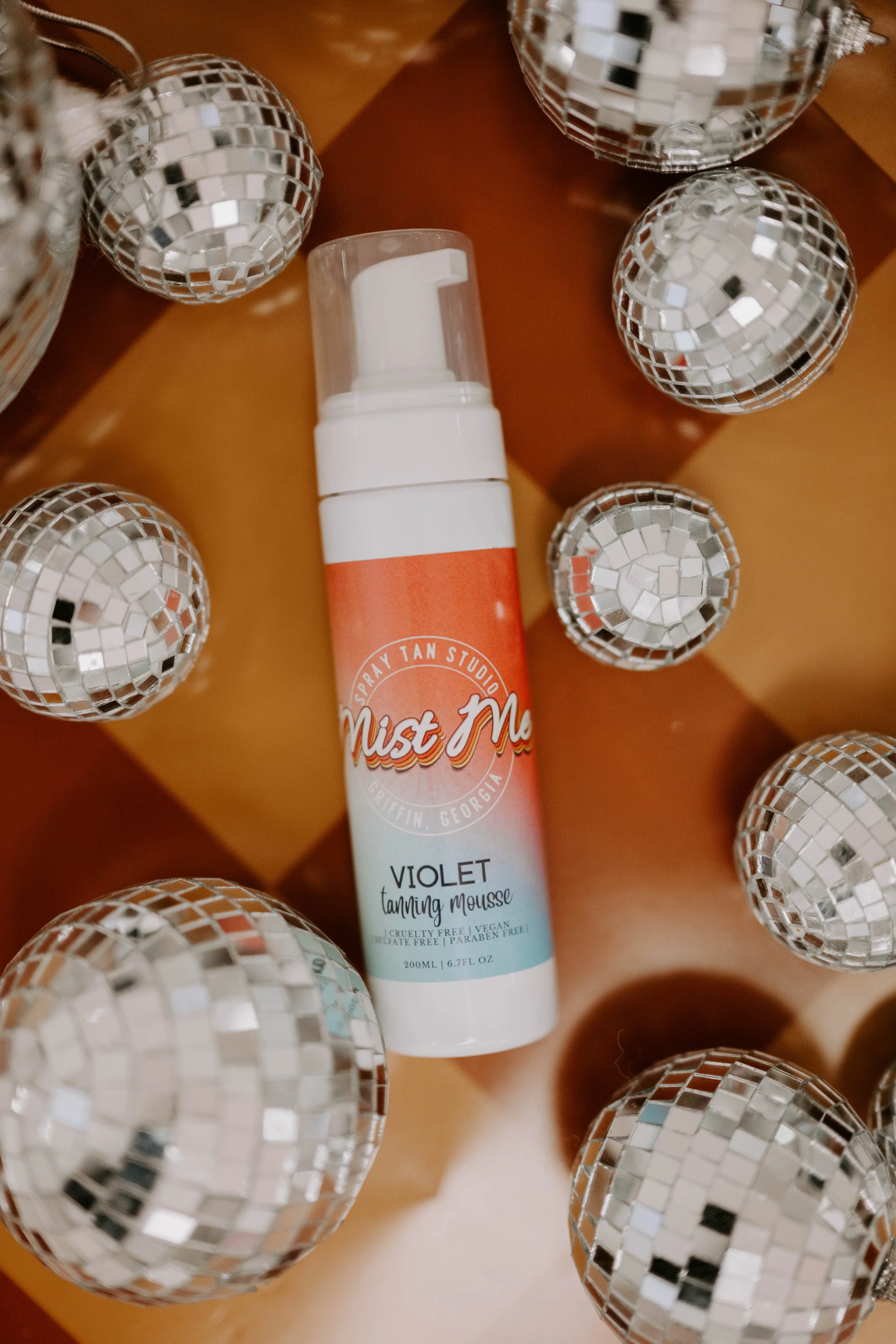 Mist Me Spray Tan Studio - Violet Self Tanning Mousse + Velvet Application Mitt