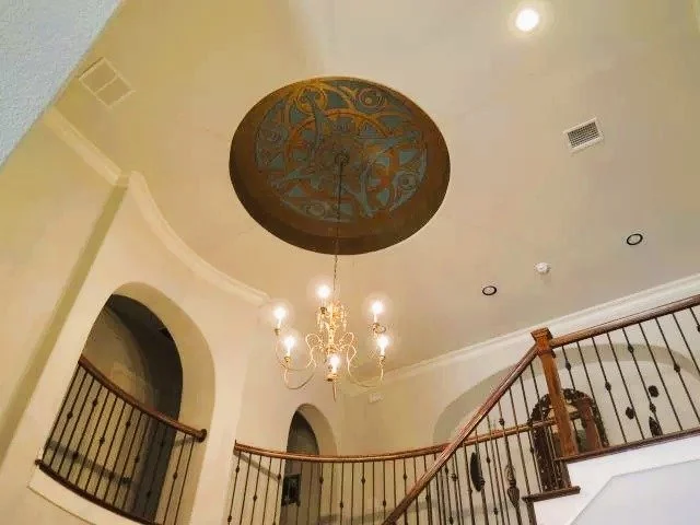 Ceiling Medallion.JPG