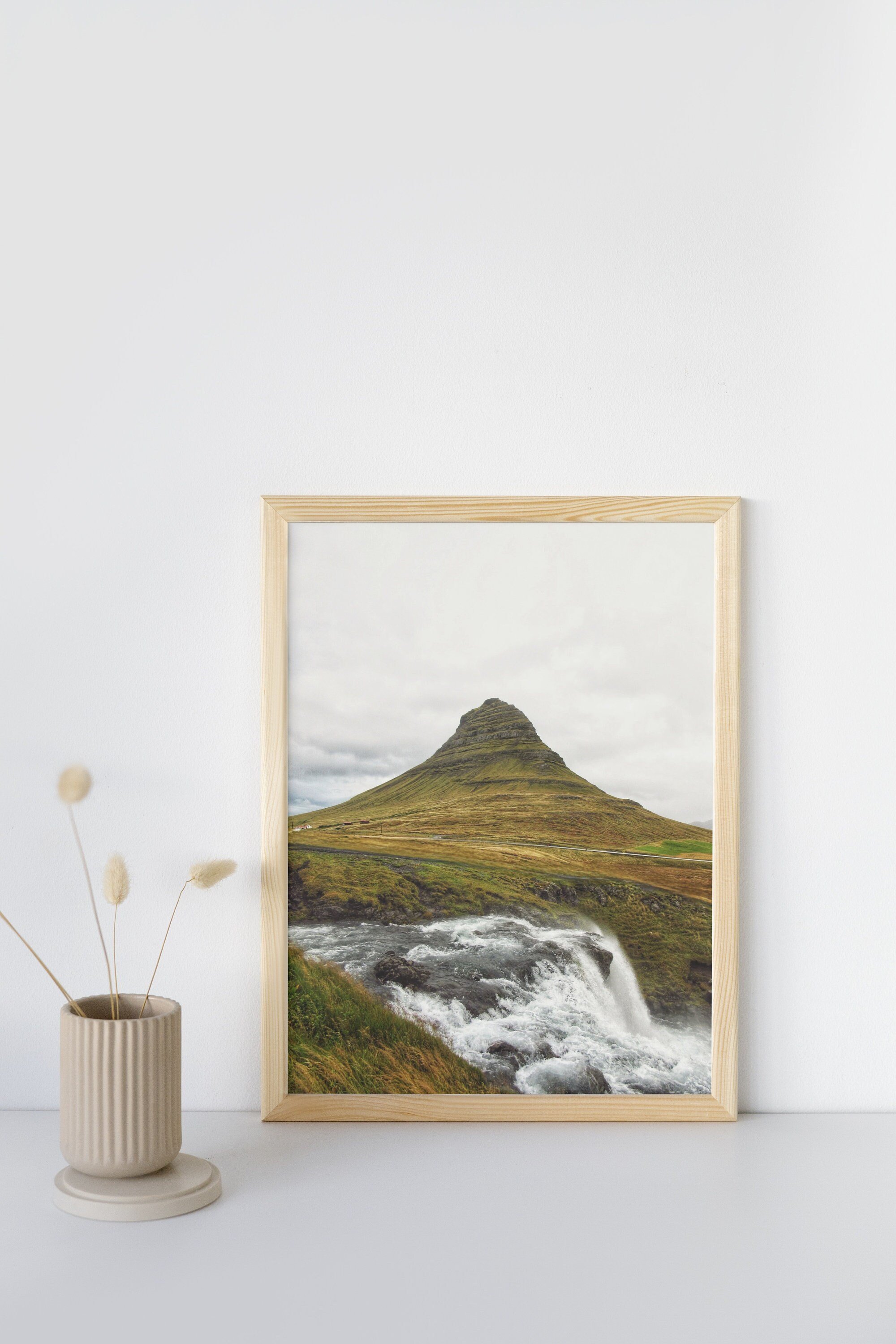 https://i.etsystatic.com/50856874/r/il/215cf1/5890932493/il_fullxfull.5890932493_prlm.jpg