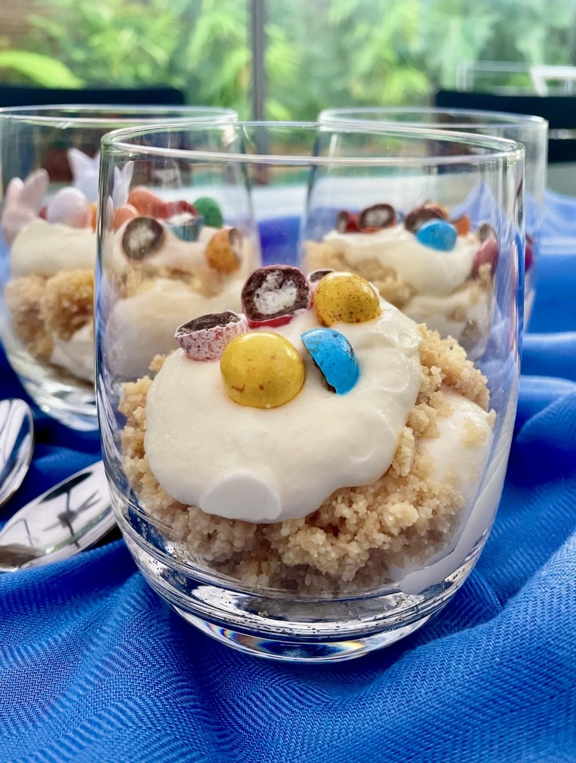 Easter White Chocolate Cheesecake Cups