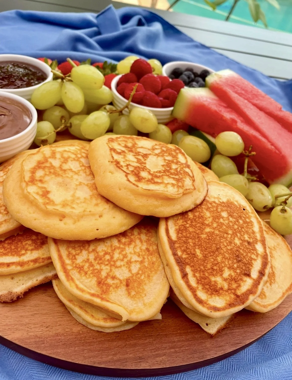 Soft &amp; Fluffy Pancakes