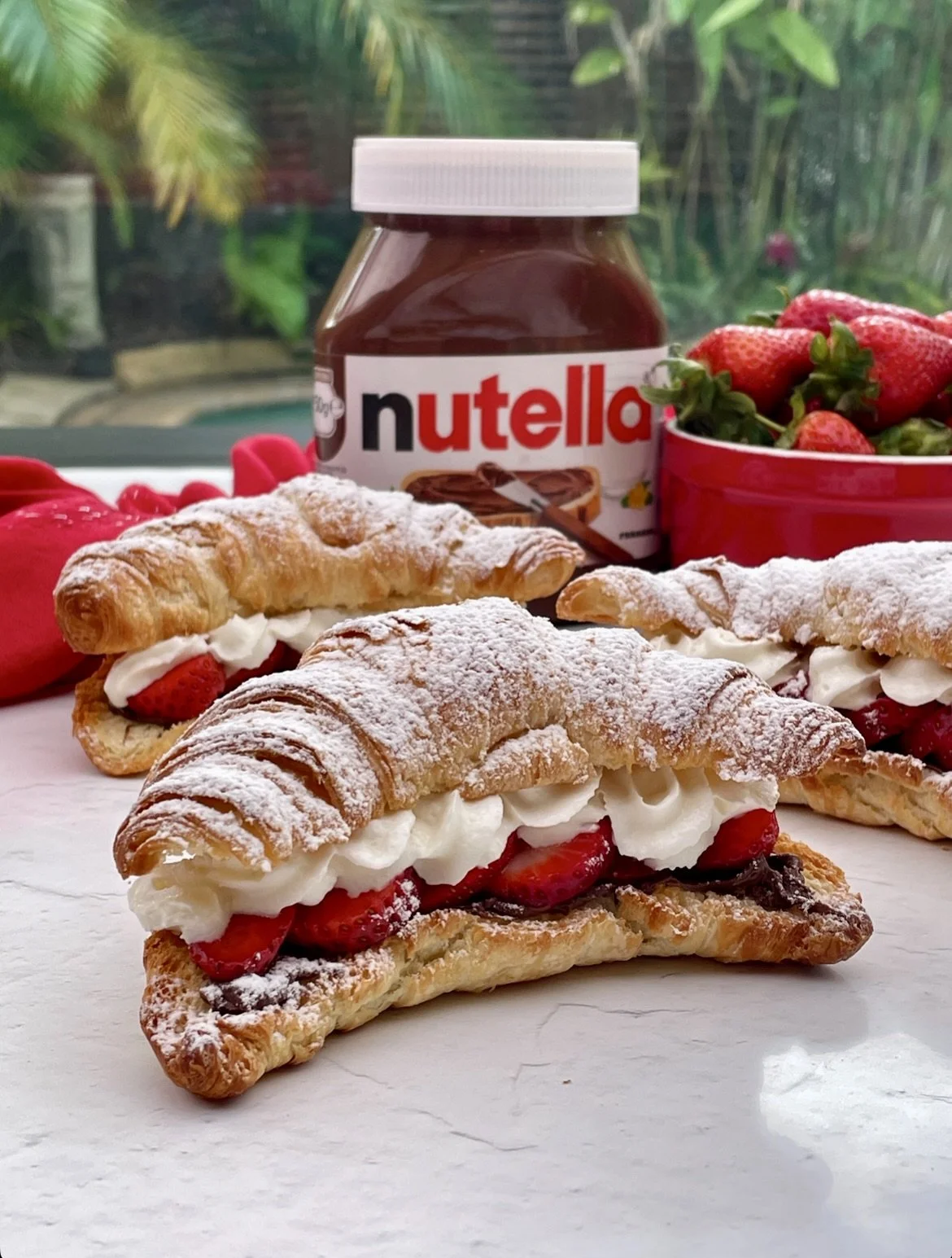 Nutella Stawberry Croissants