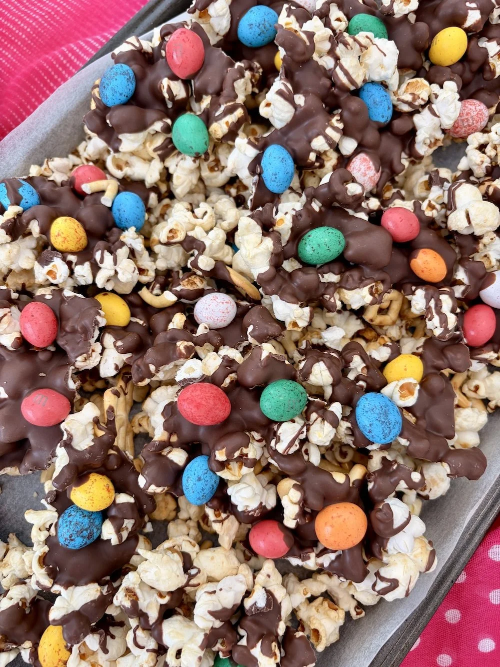Easter Popcorn Pretzel Slice