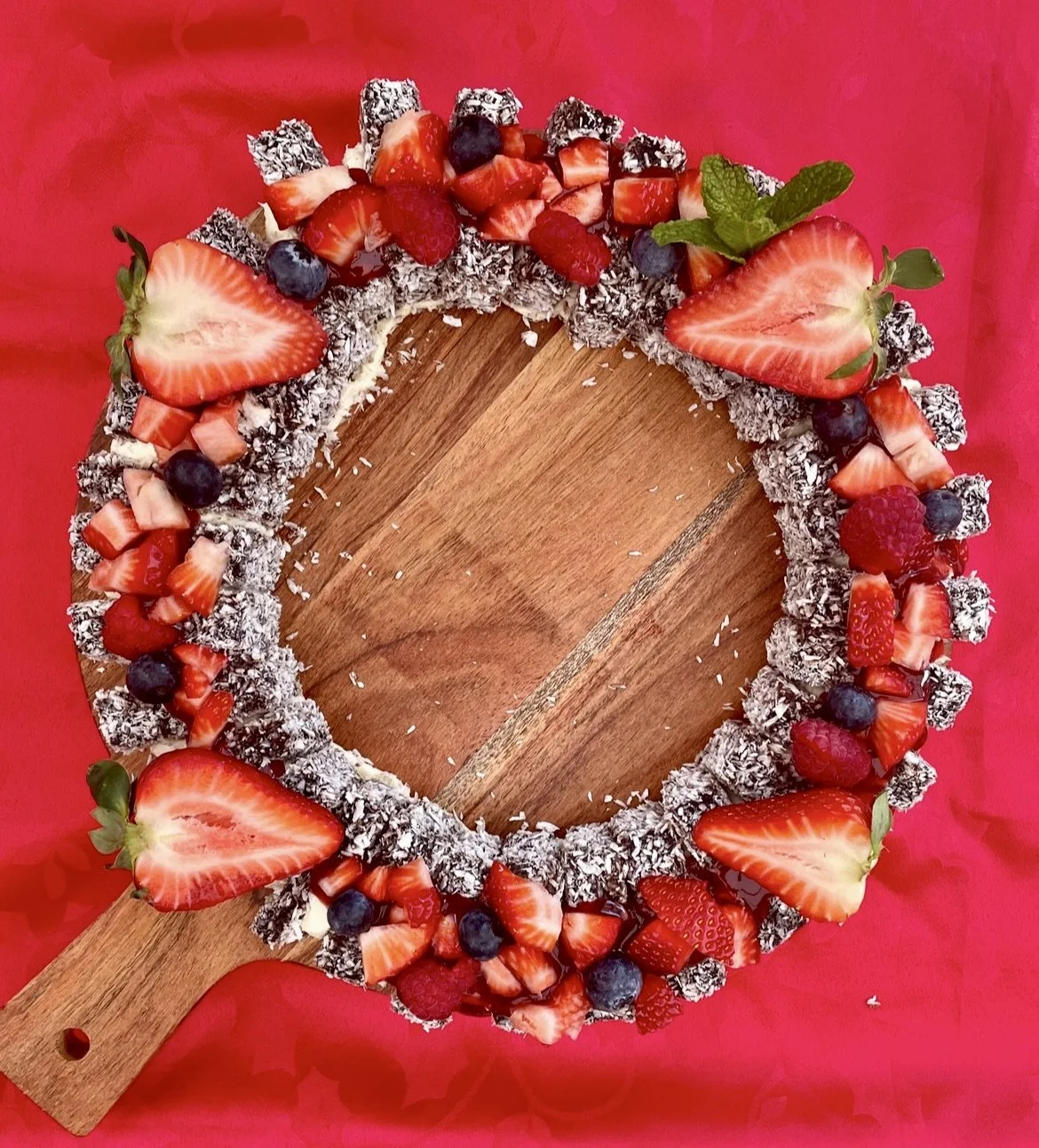 Lamington Berry Wreath