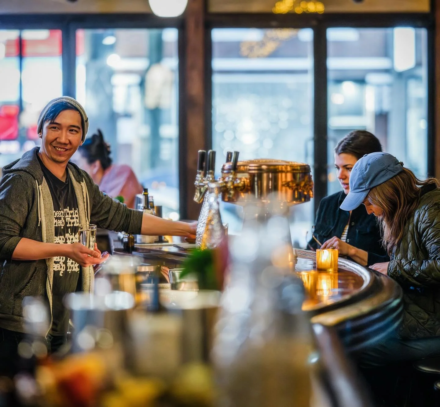 Cheesin&rsquo;

#chicagococktailbar #cocktails #neighborhoodbar #westtownbar