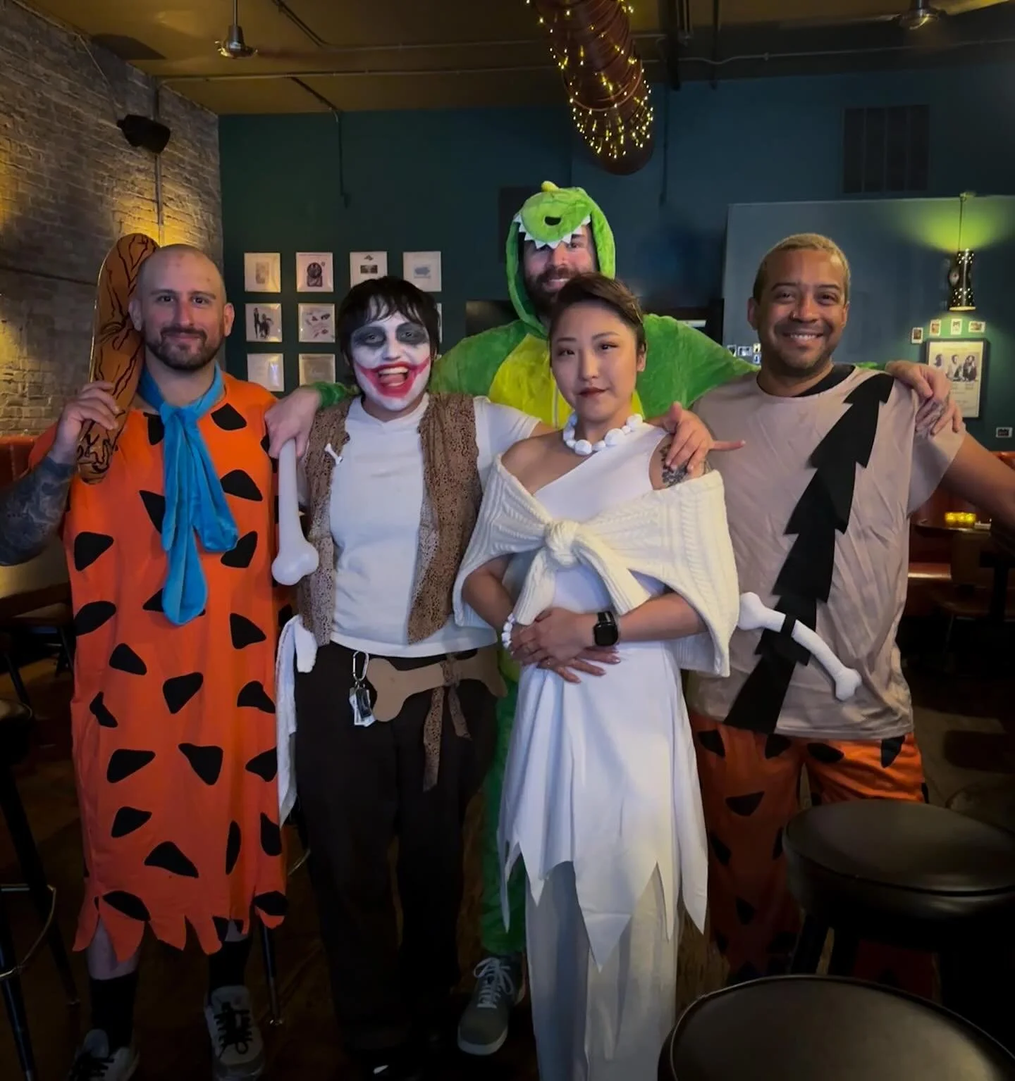 Happy Halloween! 🎃👻💀

Yabba dabba do! 

#chicagococktailbar #cocktails #neighborhoodbar #westtownbar