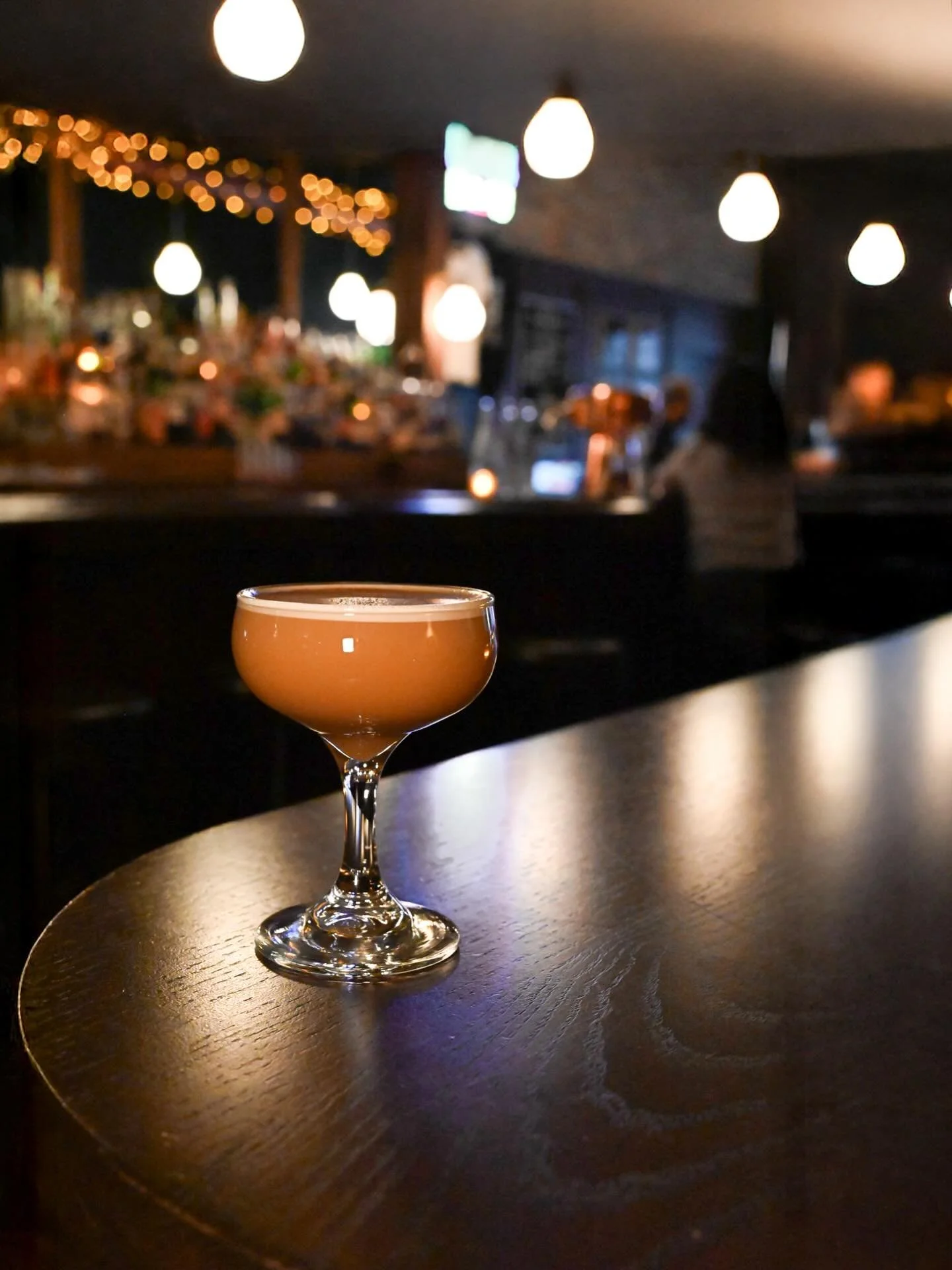 Say hello to our 
* Flip *
Amontillado sherry, Cynar, Cr&egrave;me de Cacao, Metaxa, whipped egg

#chicagococktailbar #cocktails #neighborhoodbar #westtownbar #flipcocktail #chicagococktails