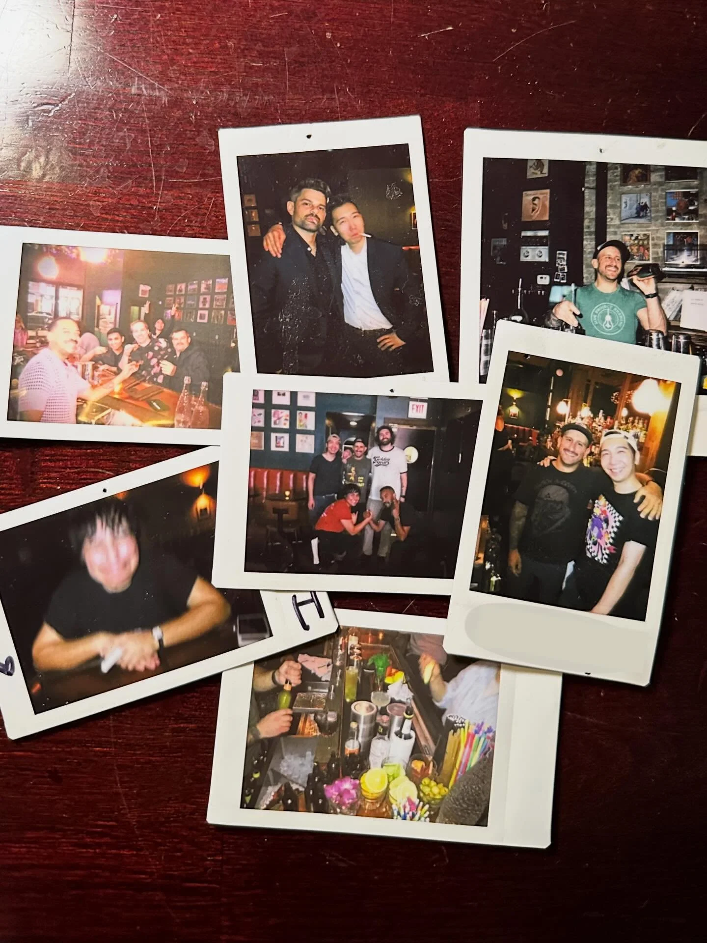 The staff is pretty cool

#chicagococktailbar #cocktails #neighborhoodbar #westtownbar