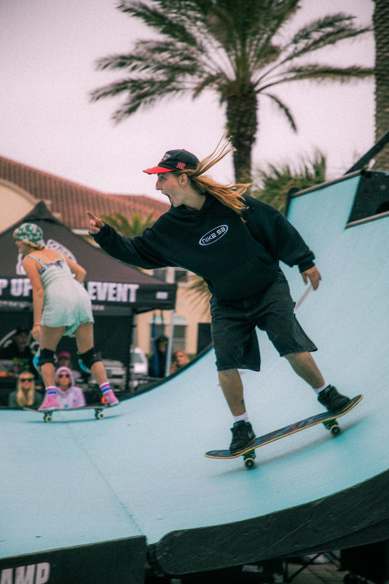 super_girl_skaters_poe-7.jpg