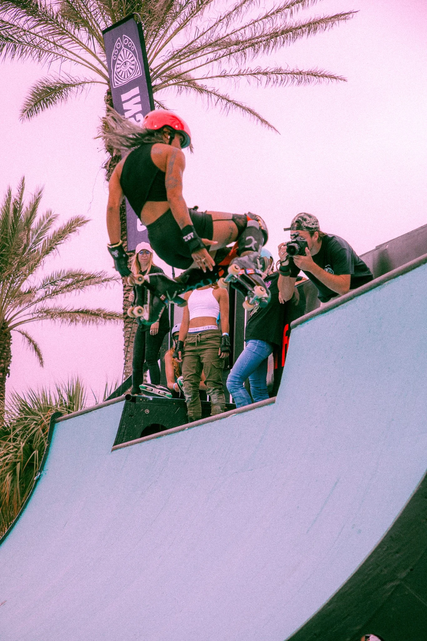 super_girl_rollers_effie-4.jpg