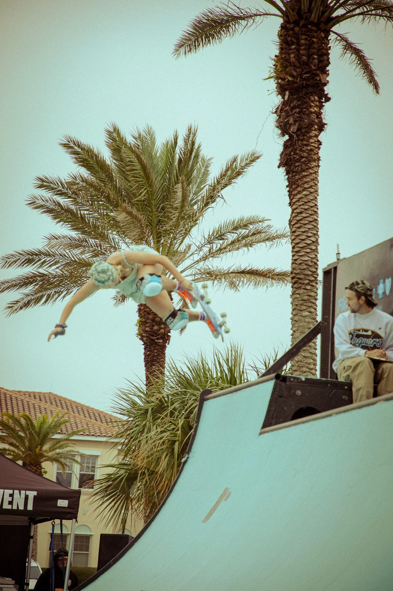 super_girl_skaters_bryce-4.jpg