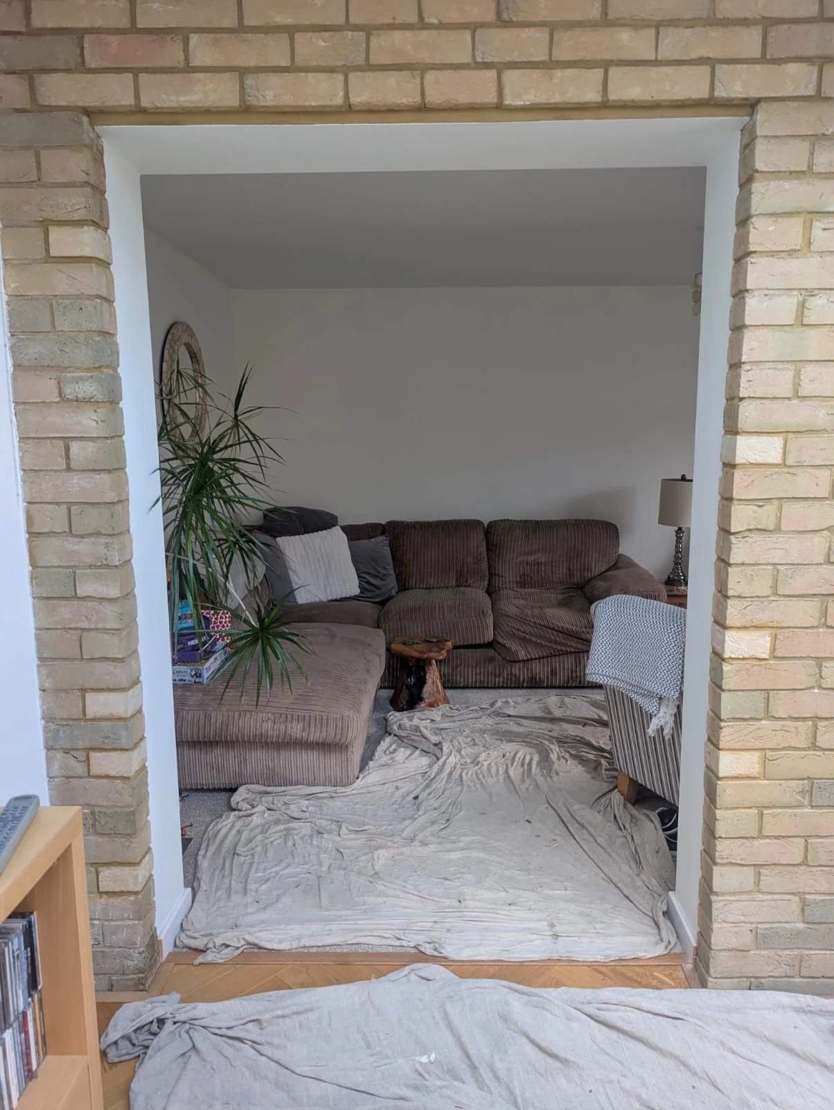 Swipe to add doors! ✨

What a stunning transformation these slimline internal aluminium doors have made to this space 🖤

📞 Call: 07878 090434 | 01495 825934
📧 Email: info@essentialglazingproducts.co.uk
🌍 Website : www.essentialglazingproducts.co.