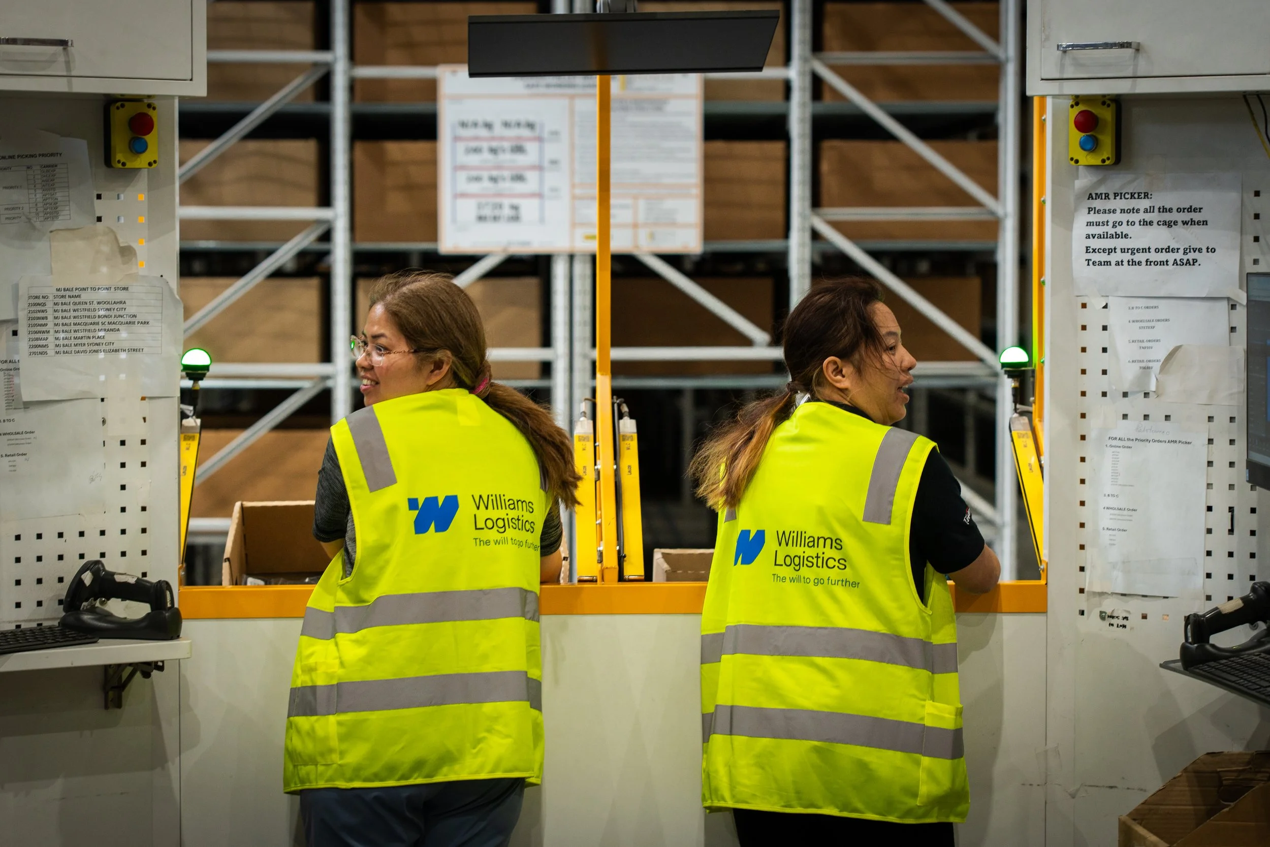 3PL workers efficiently working to deliver synchronized and rapid-dispatch of high end fashion and lifetstyle branded products.