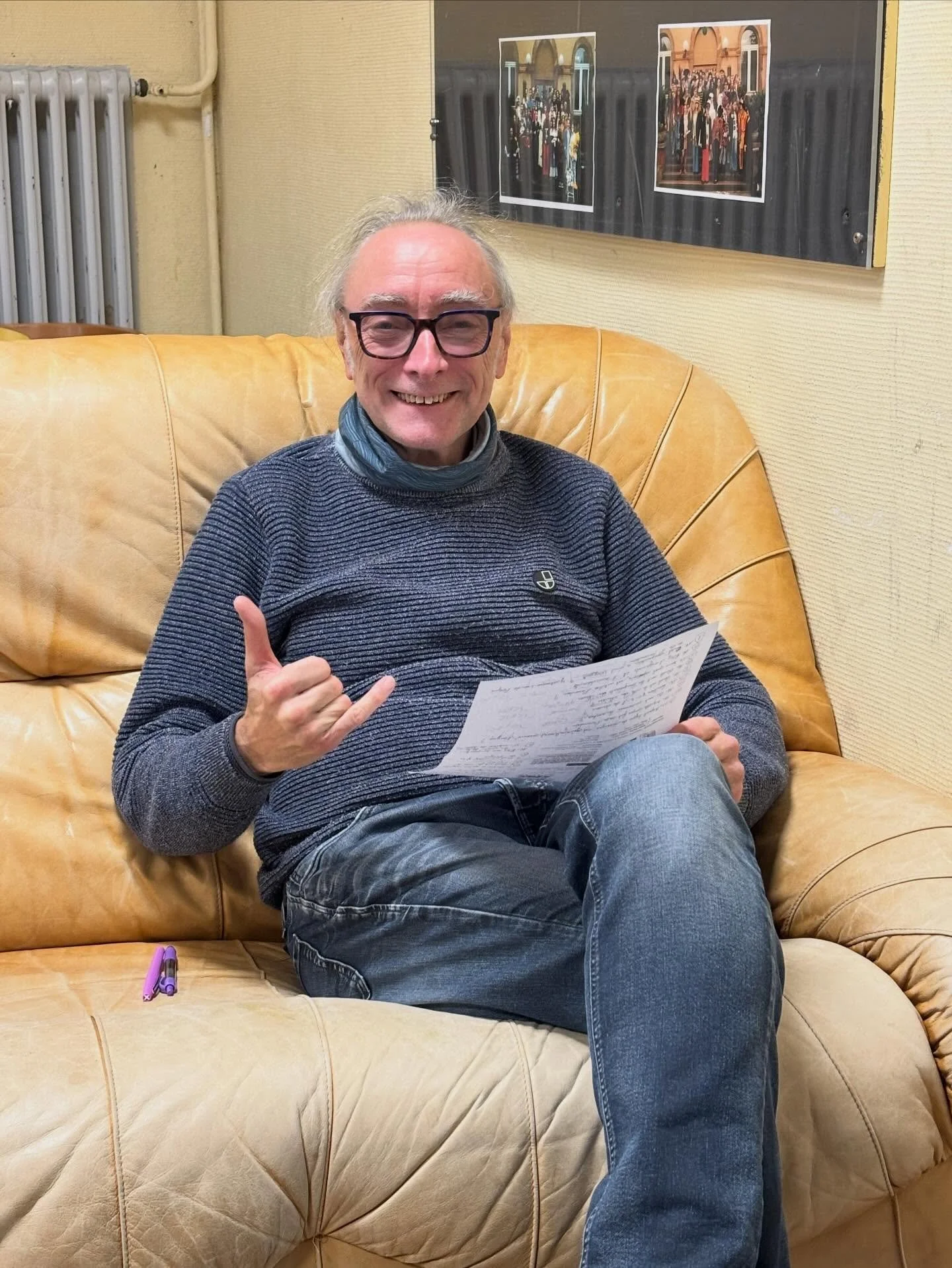 C&rsquo;est avec une immense &eacute;motion que nous souhaitons aujourd&rsquo;hui une tr&egrave;s belle retraite &agrave; notre cher Adelphe, r&eacute;f&eacute;rent des &eacute;l&egrave;ves de 4e-3e et responsable de division au coll&egrave;ge. 
Pend